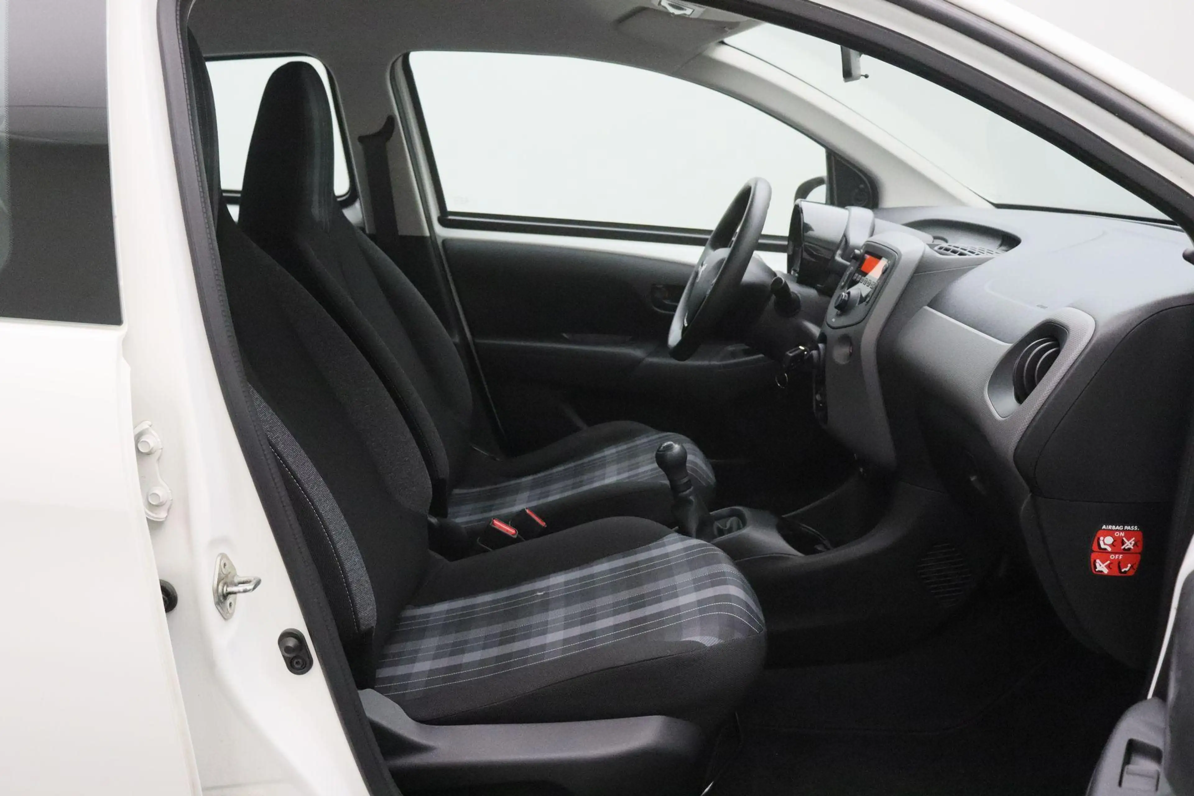 Peugeot 108 1.0 e-VTi Blue Lease 2019 | Airco | Elektrische Ra — photo 15