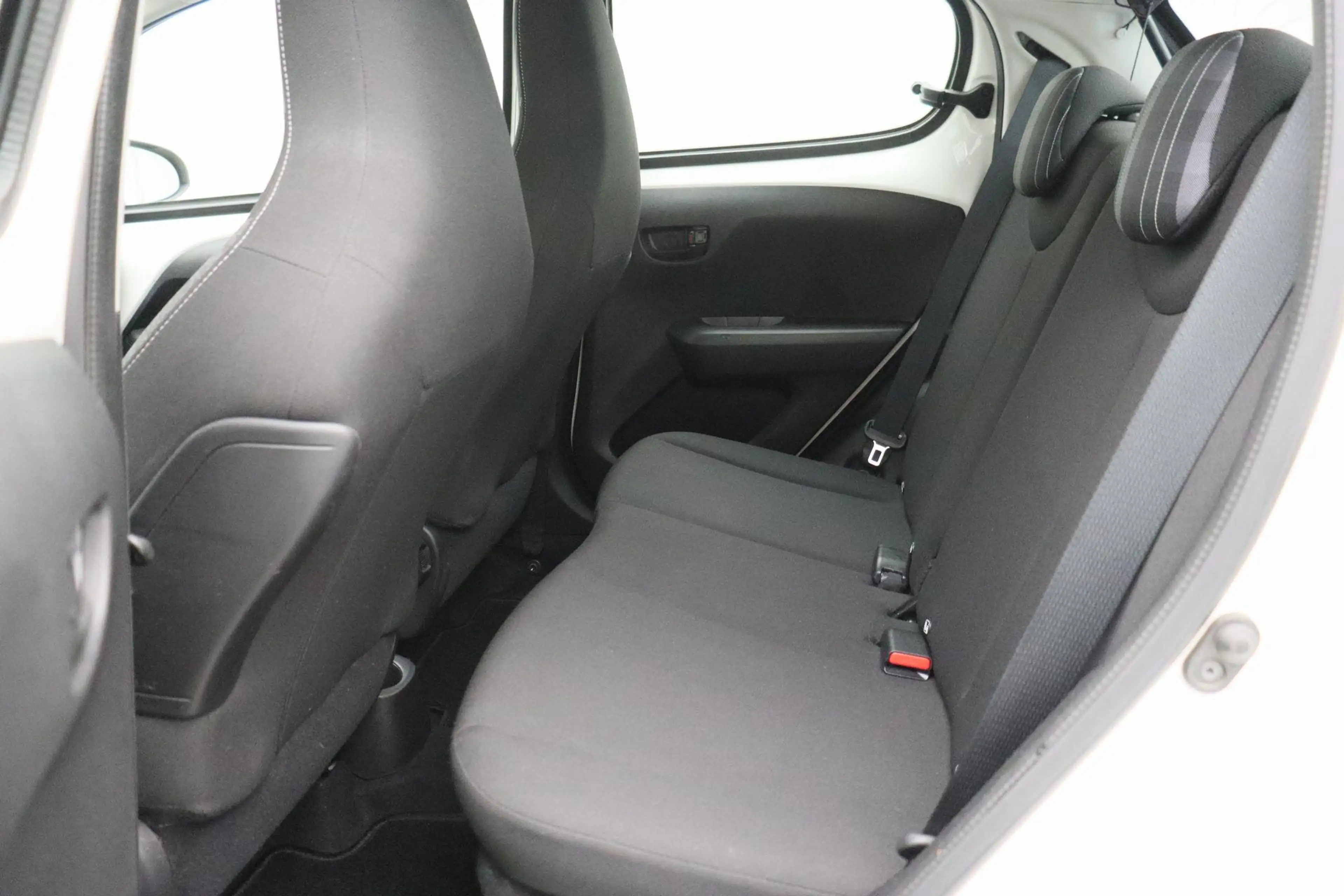 Peugeot 108 1.0 e-VTi Blue Lease 2019 | Airco | Elektrische Ra — photo 8