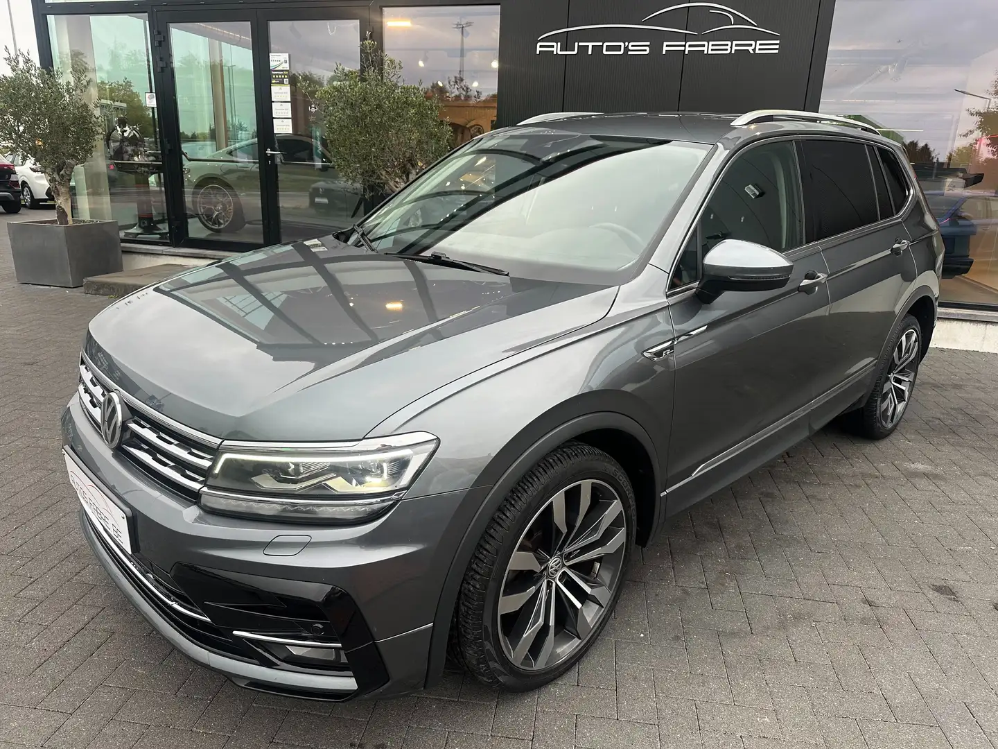 Volkswagen Tiguan Allspace 1,4TSI TSI DSG R-Line 150pk 69000km Gris - 1