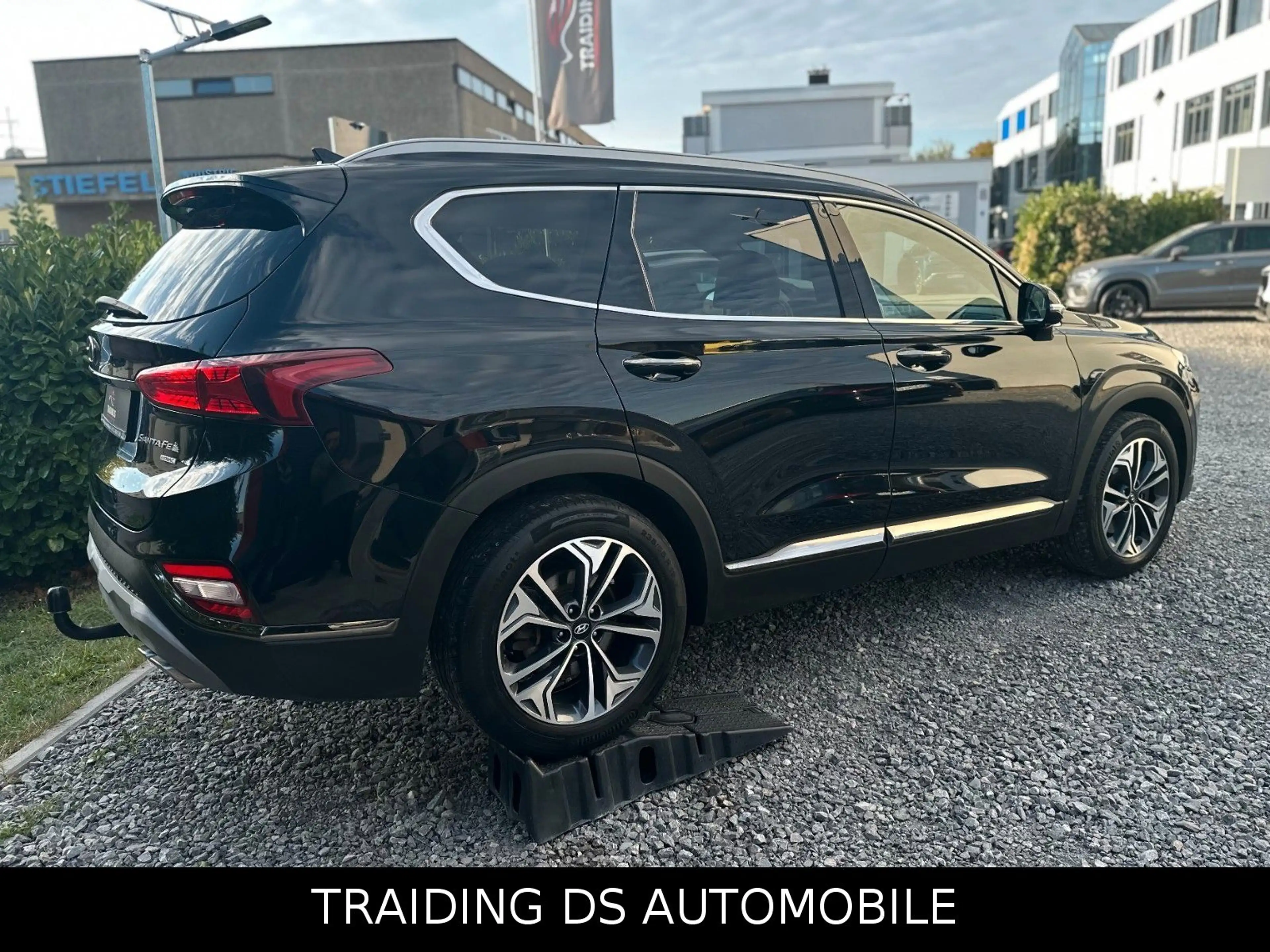 Hyundai SANTA FE *PREMIUM 4WD*--7 SITZER-- **VOLL** — photo 7