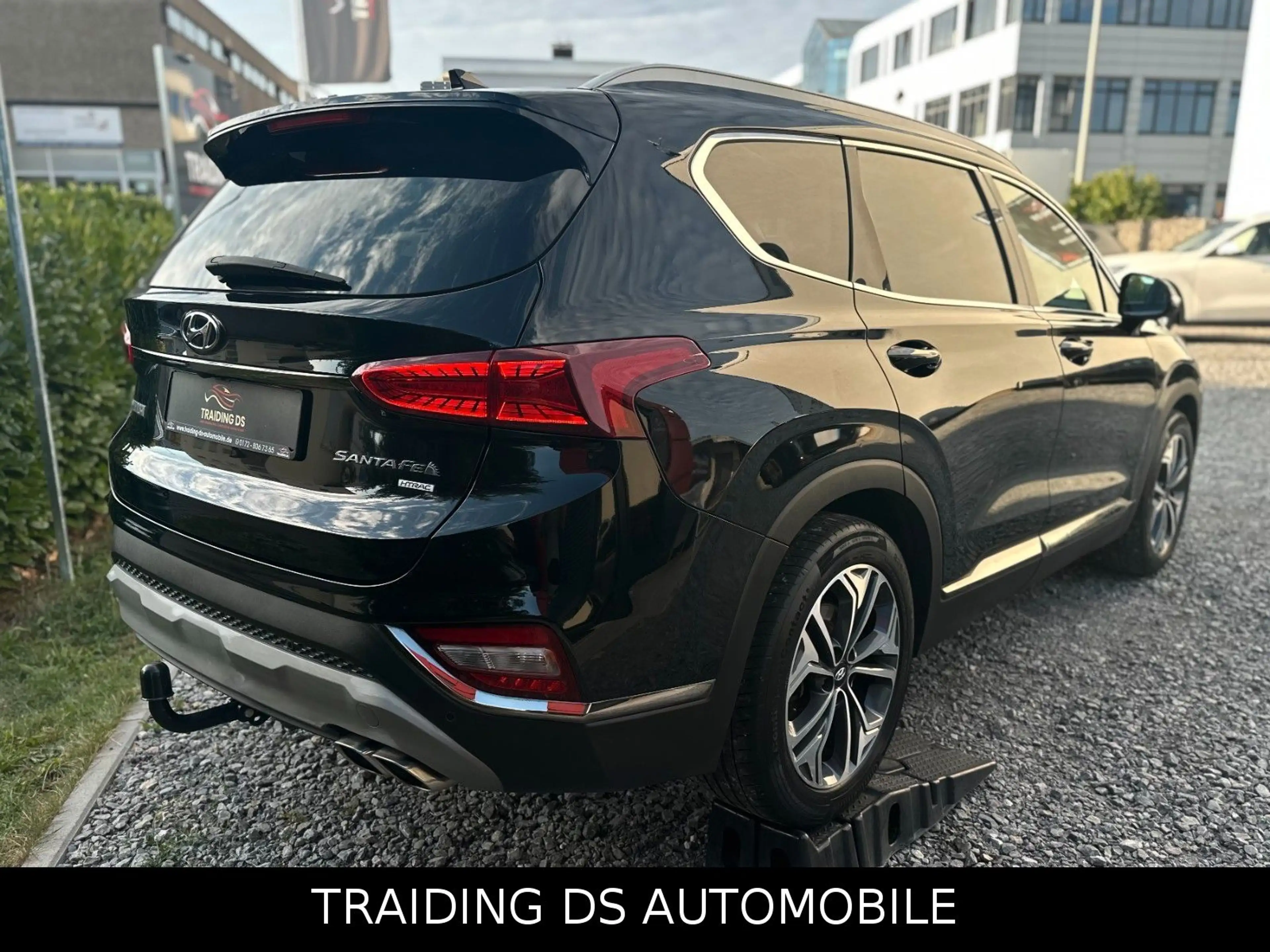 Hyundai SANTA FE *PREMIUM 4WD*--7 SITZER-- **VOLL** — photo 6