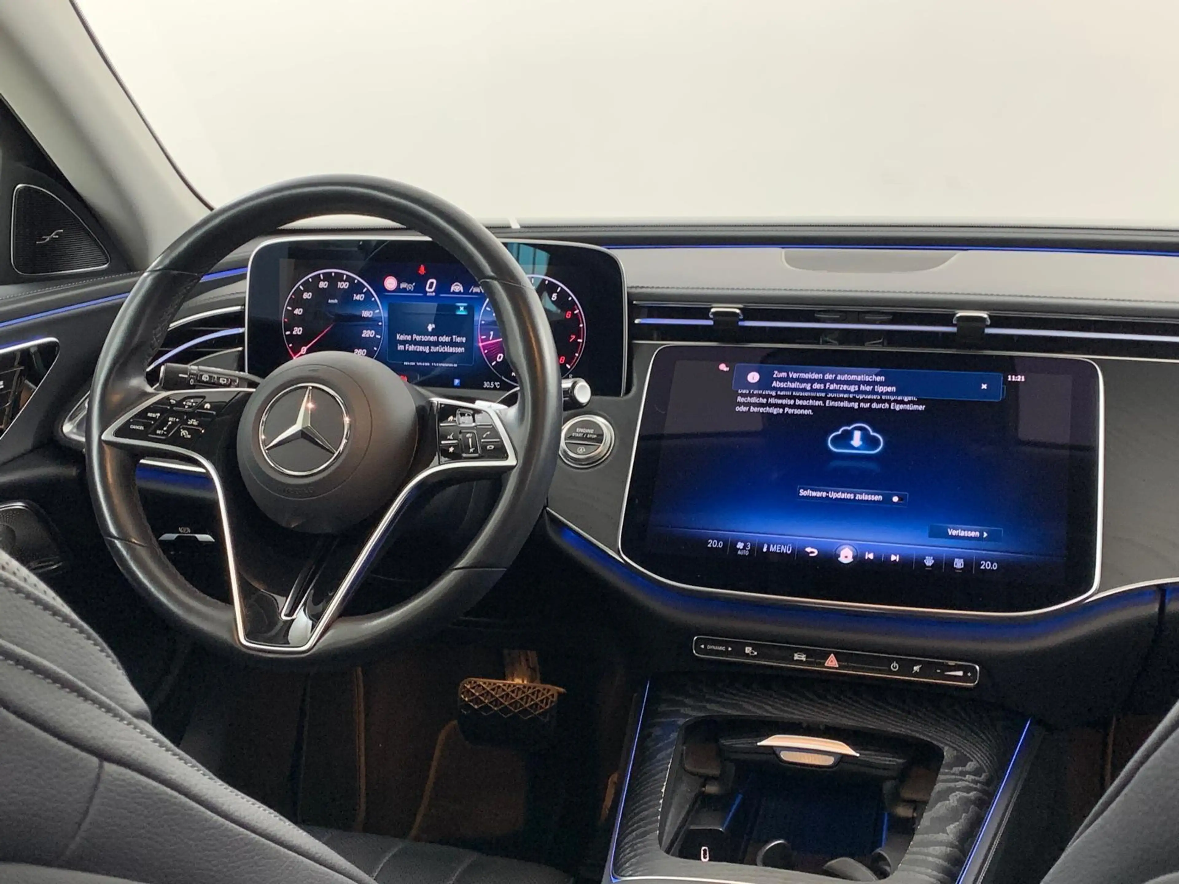 Mercedes-Benz E 450 4M Avantgarde Advanced Plus Pano Leder — photo 9