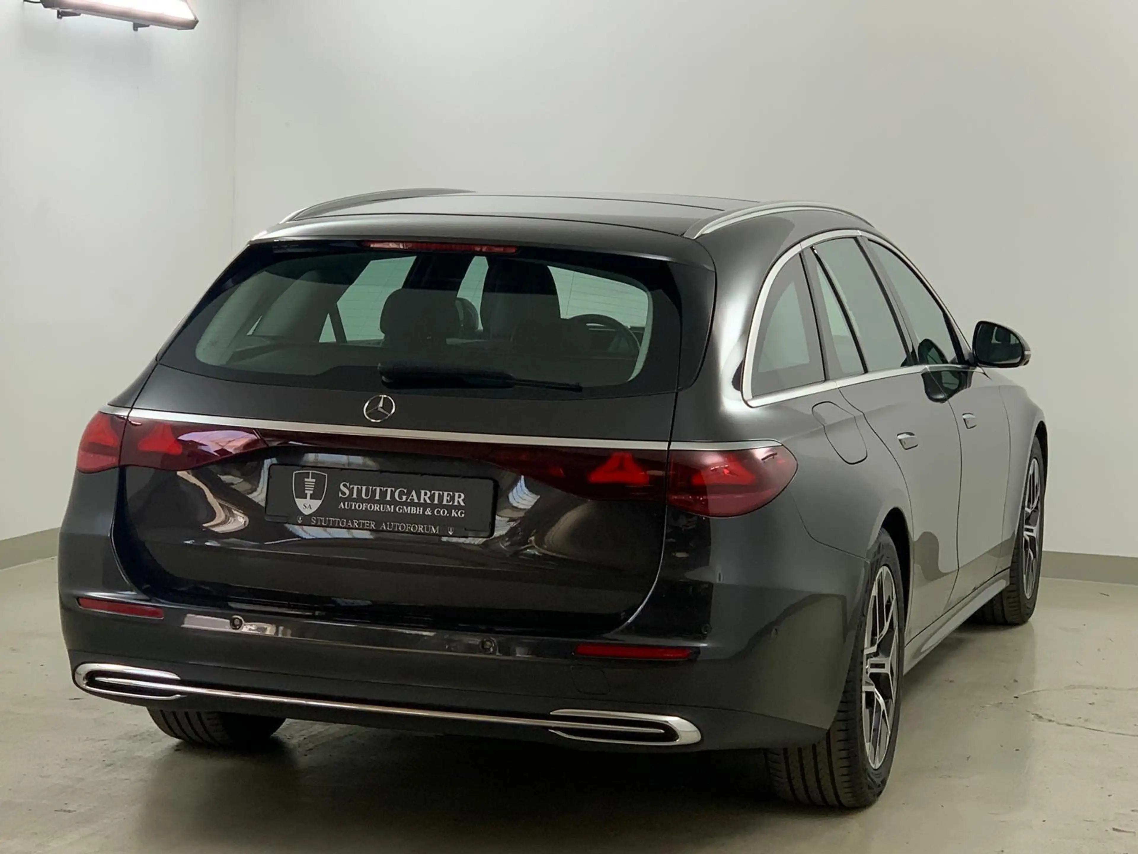 Mercedes-Benz E 450 4M Avantgarde Advanced Plus Pano Leder — photo 6