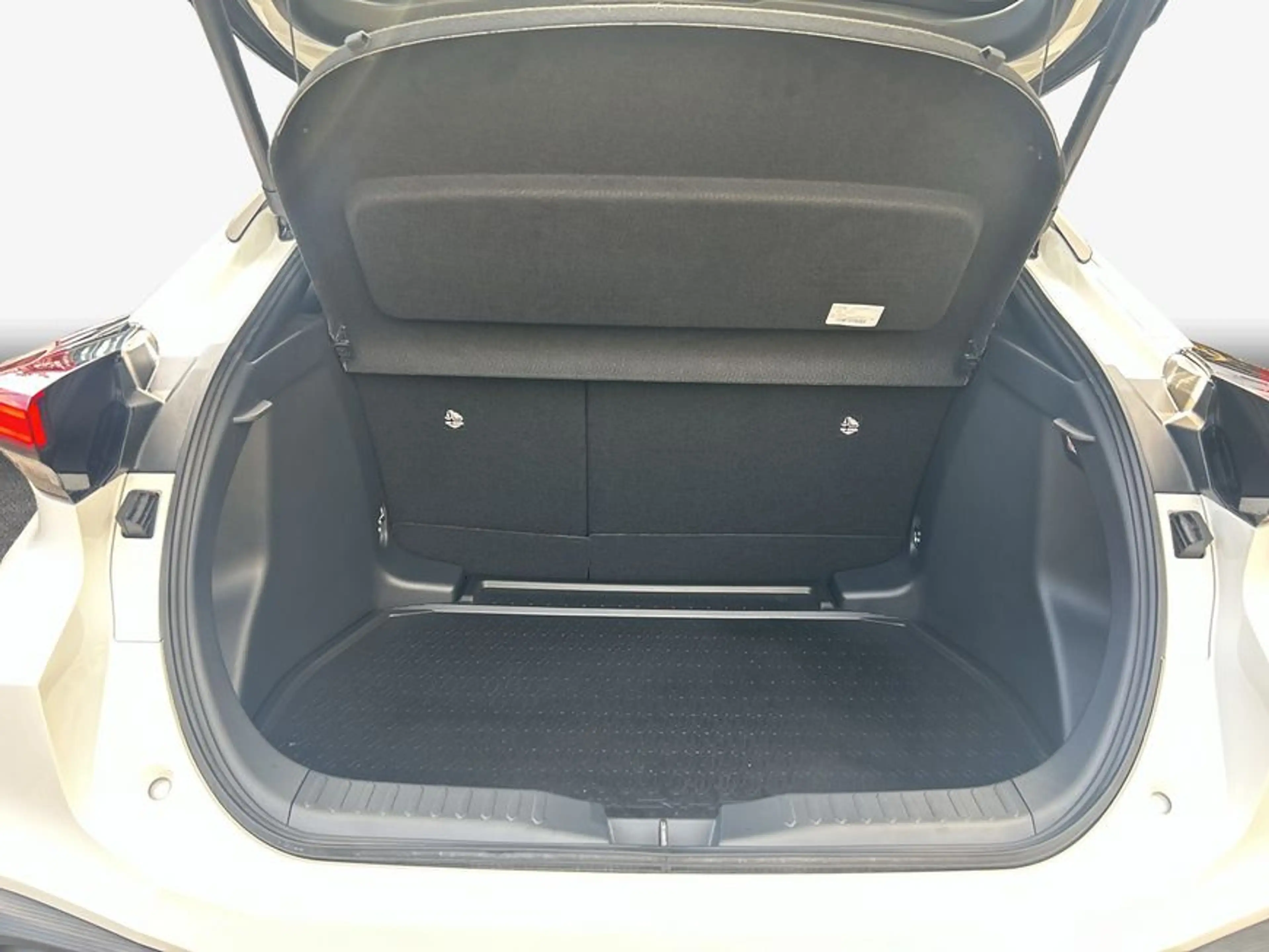 Toyota C-HR 1.8 Hybrid Teamplayer — photo 8