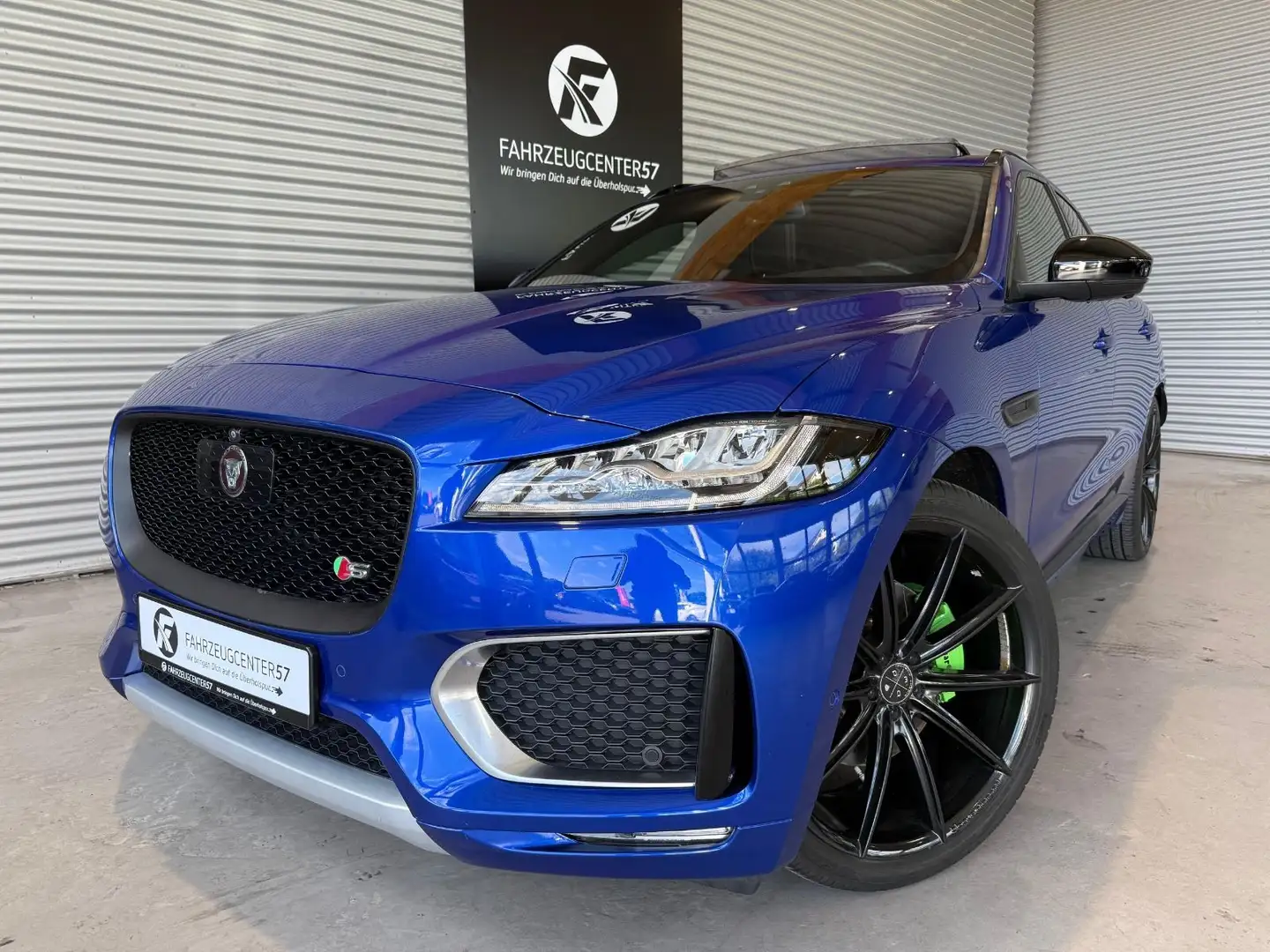 Jaguar F-Pace S AWD S/PANO/MERIDIAN/CARPLAY/HUD/ACC Blau - 1