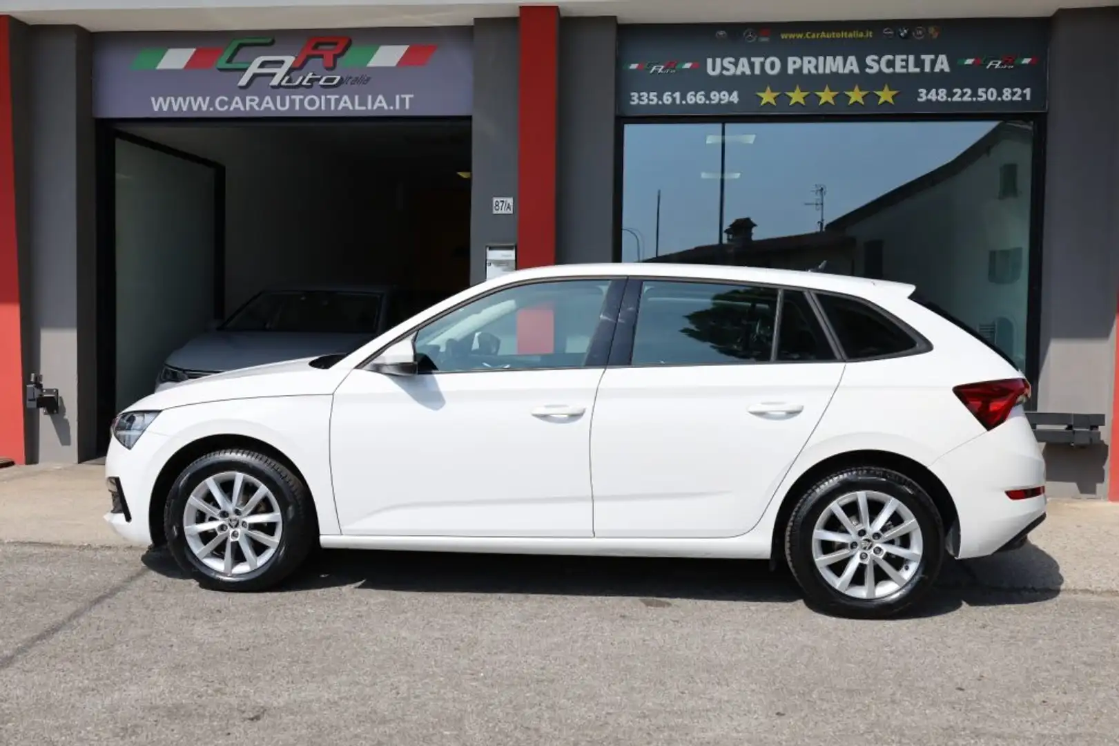Skoda Scala 1.0 TSI Ambition PREZZO REALE ACC Radar LED NEOPAT Wit - 2