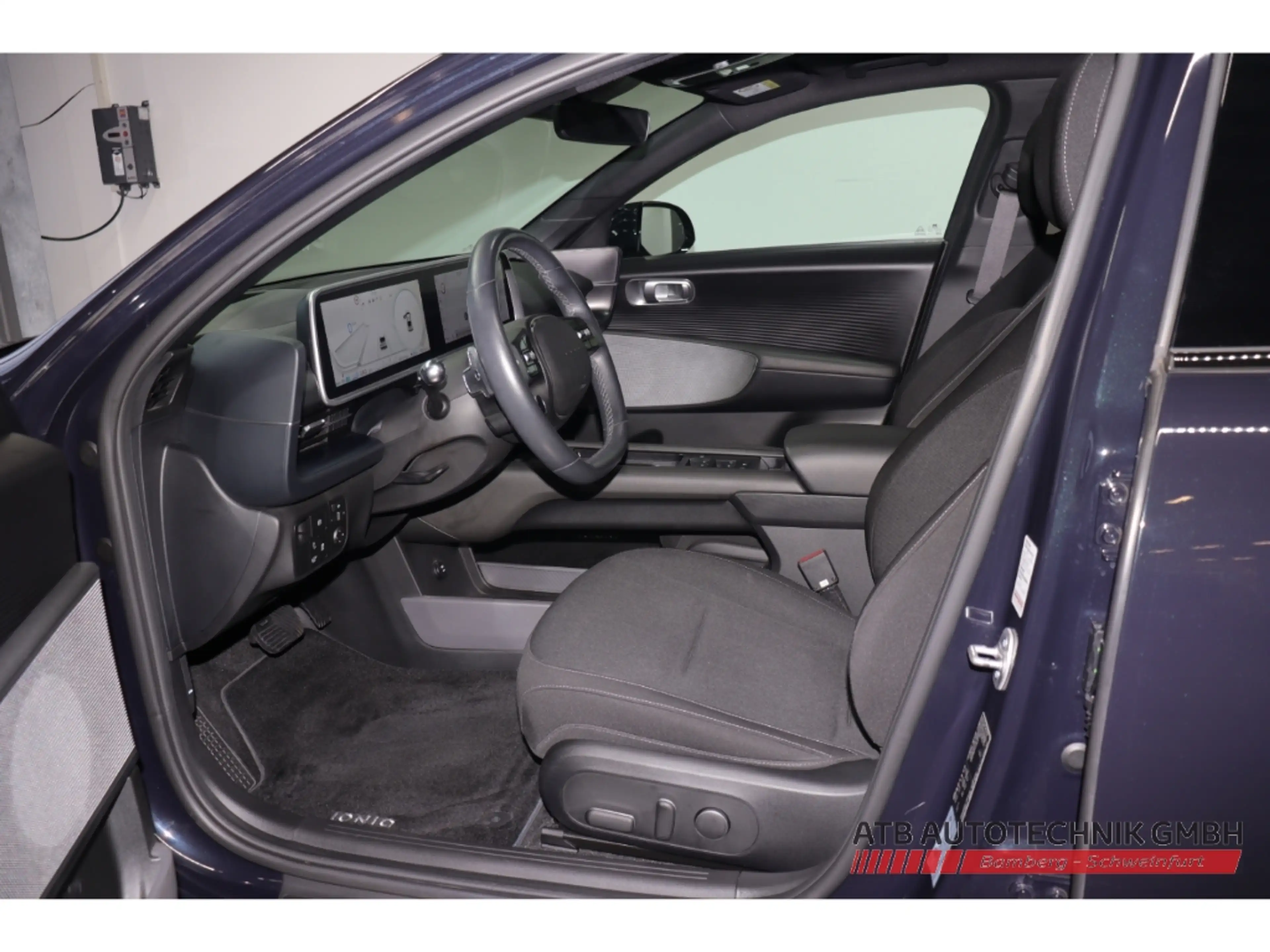 Hyundai IONIQ 6 TECHNIQ 77,4 kWh 97,3% SOH HUD Navi LED — photo 9