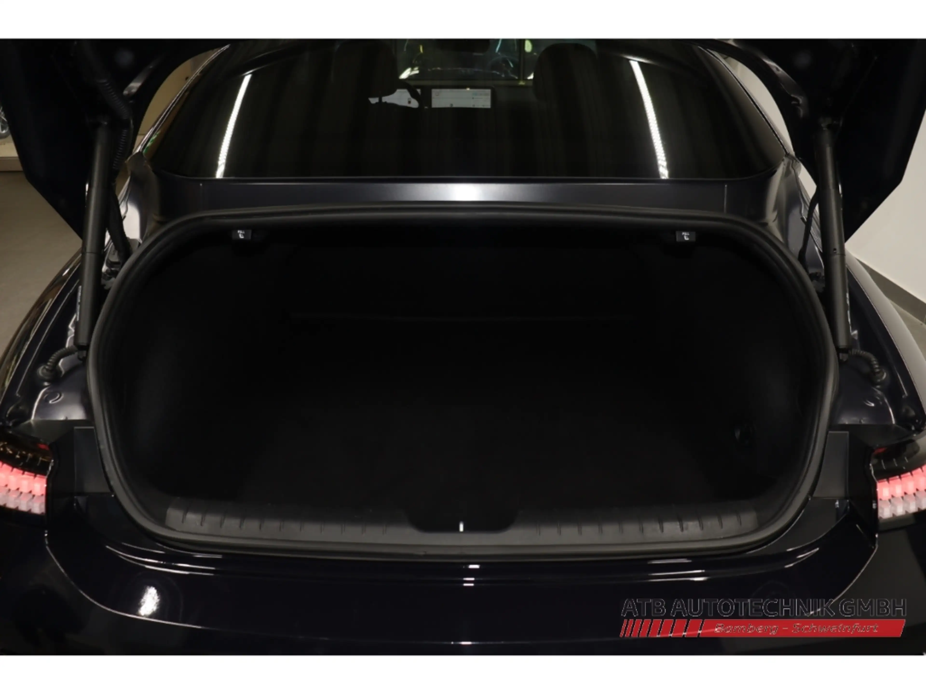Hyundai IONIQ 6 TECHNIQ 77,4 kWh 97,3% SOH HUD Navi LED — photo 14