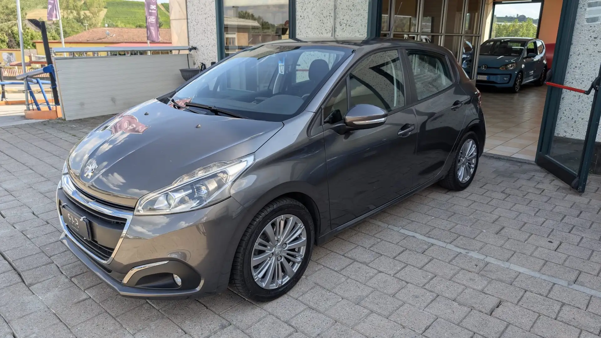Peugeot 208 1.2 puretech Touch 82cv Grigio - 2