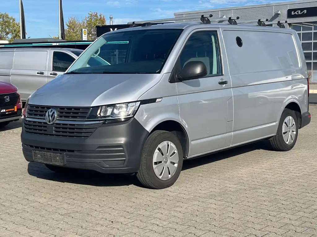 Volkswagen T6 Transporter 2023 из Европы — купить под ключ