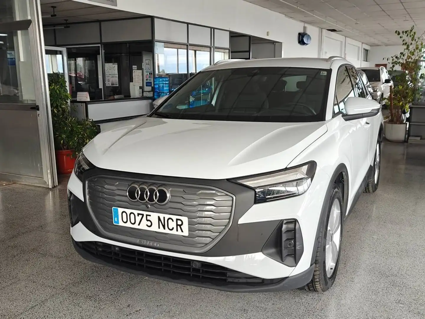 Audi Q4 e-tron Advanced 40 150kW 82kWh Blanco - 1