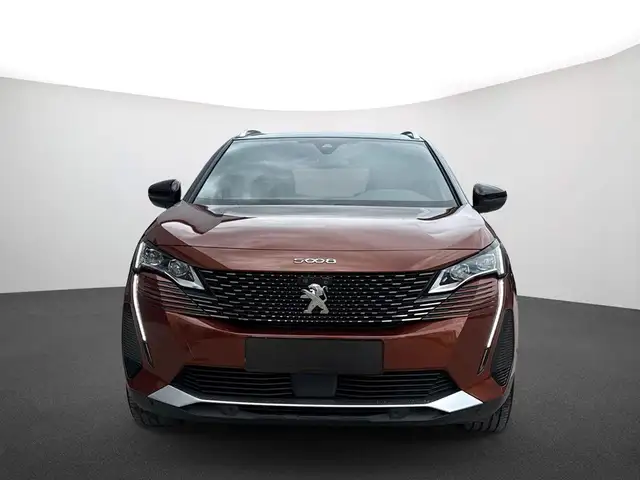 Peugeot 5008 view 3