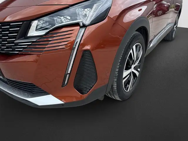 Peugeot 5008 view 9