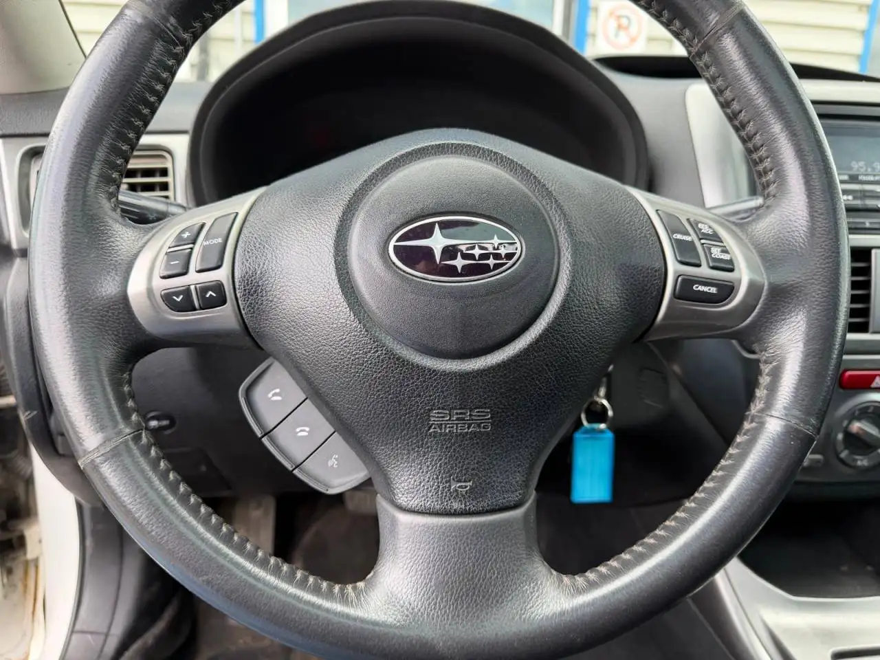 Subaru Impreza снимка Subaru Impreza