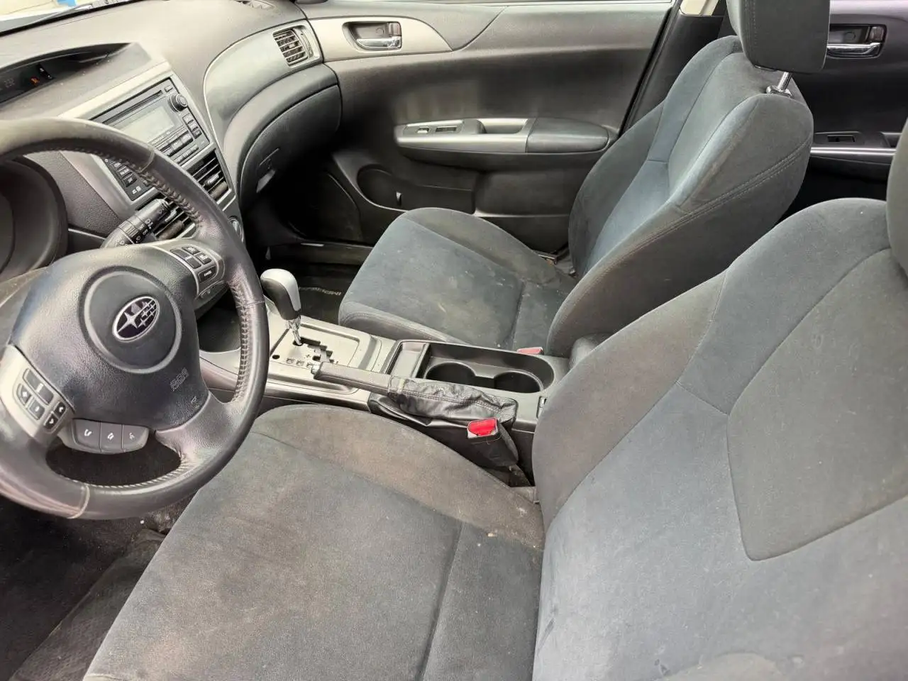 Subaru Impreza снимка Subaru Impreza