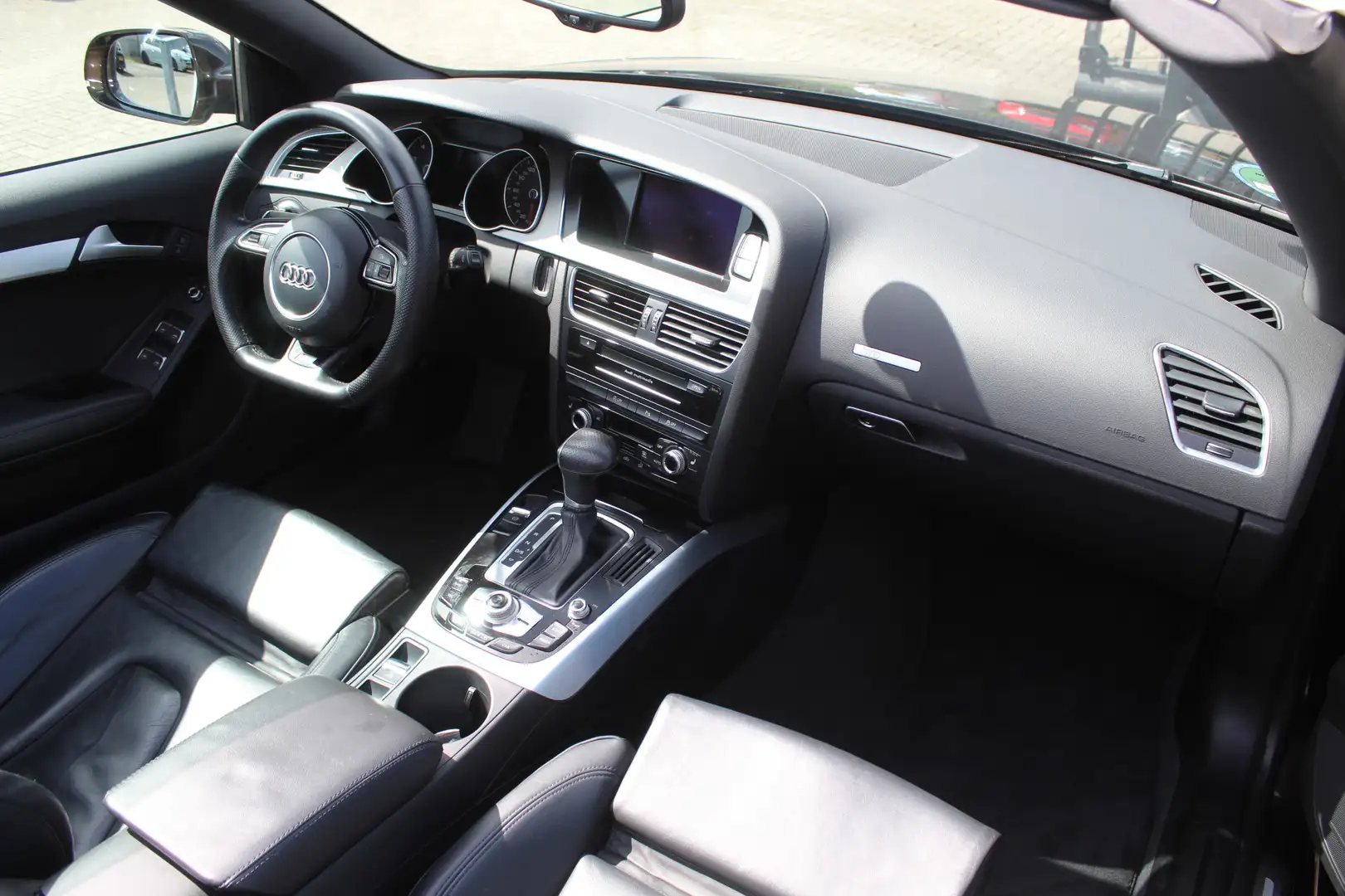 Audi A5 Cabriolet 2.0 TFSI Pro Line S 2x S-line Automaat/N Bruin - 2