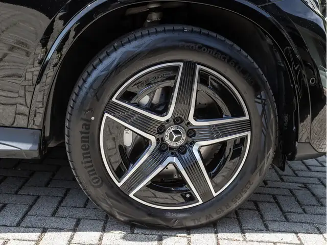 Mercedes-Benz GLC view 8