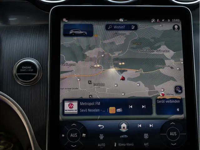 Mercedes-Benz GLC view 13
