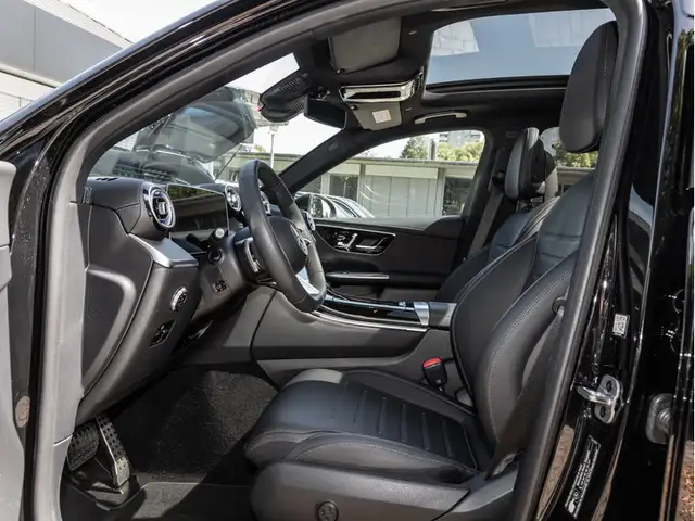 Mercedes-Benz GLC view 11