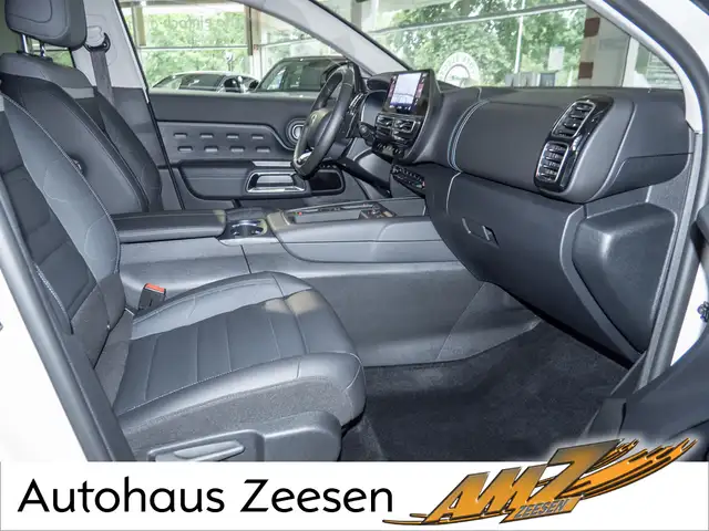Citroen C5 Aircross view 2
