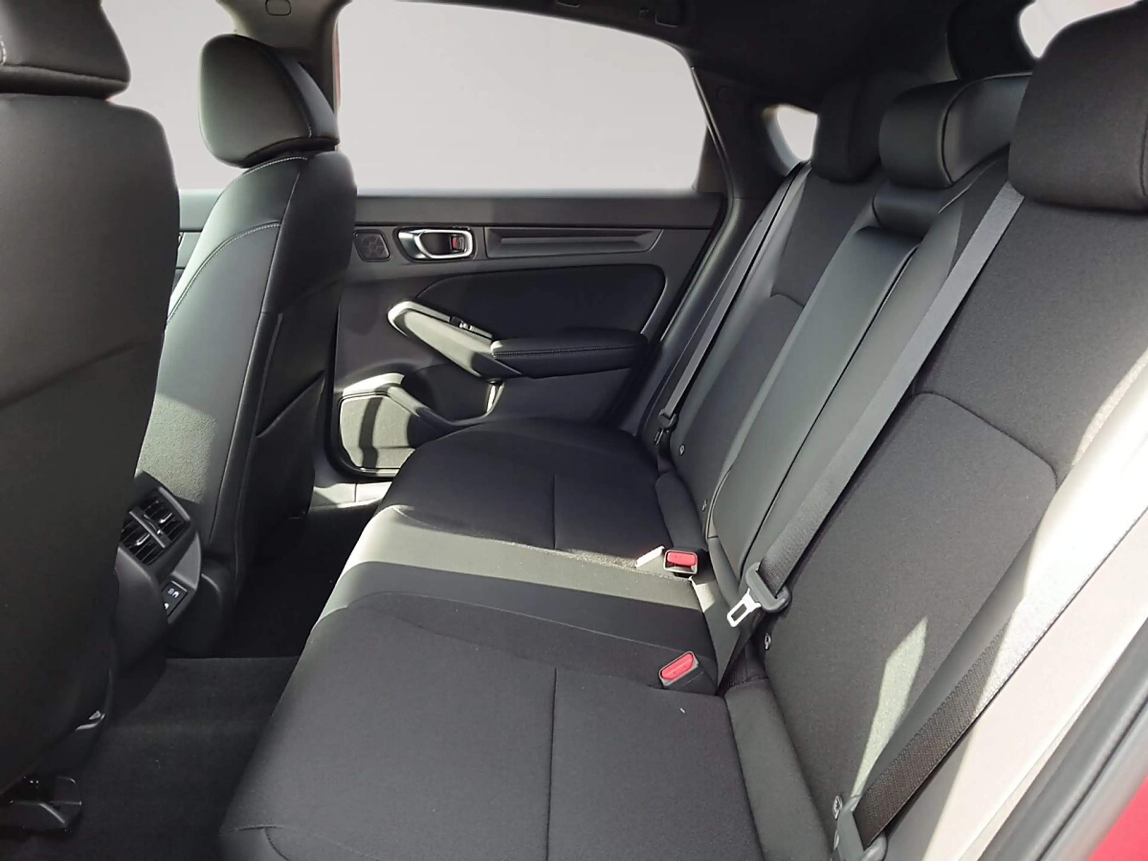 Honda Civic 2.0 i-MMD Hybrid Sport e-CVT Aut. *DAXL AKTION* — photo 13