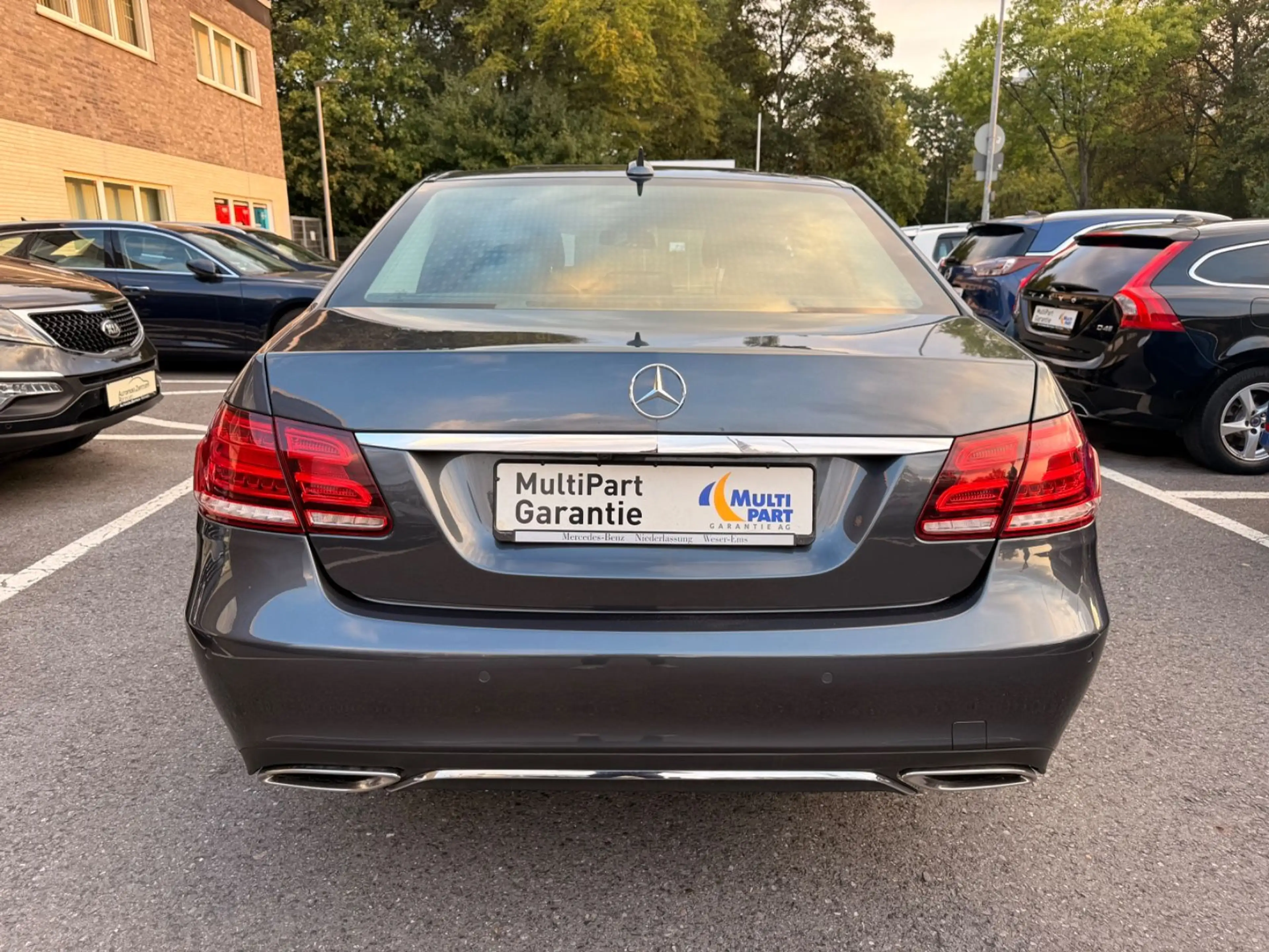 Mercedes-Benz E 350 E Limousine E 350 CGI 4Matic*DB SERVICE — photo 5