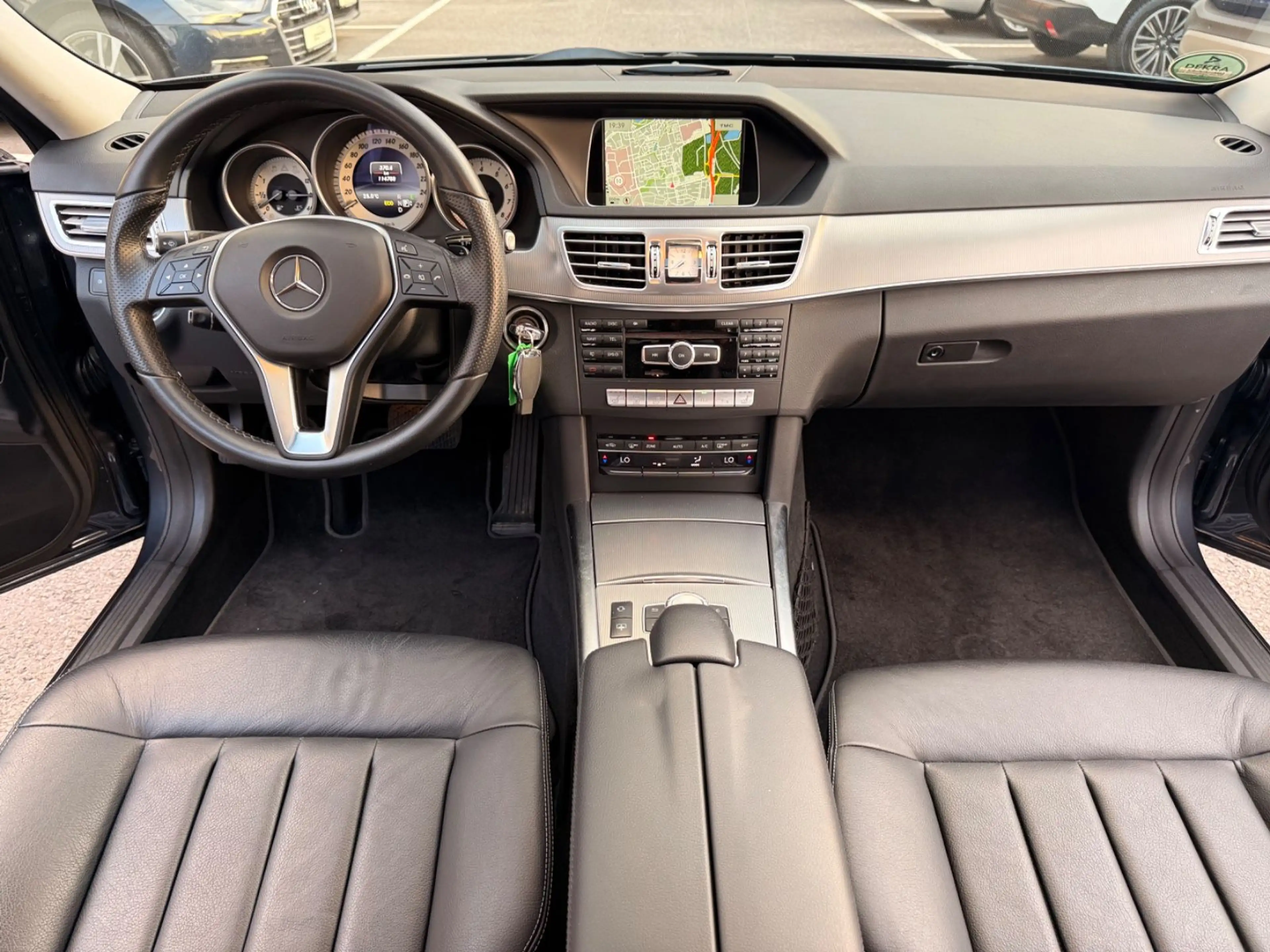 Mercedes-Benz E 350 E Limousine E 350 CGI 4Matic*DB SERVICE — photo 15