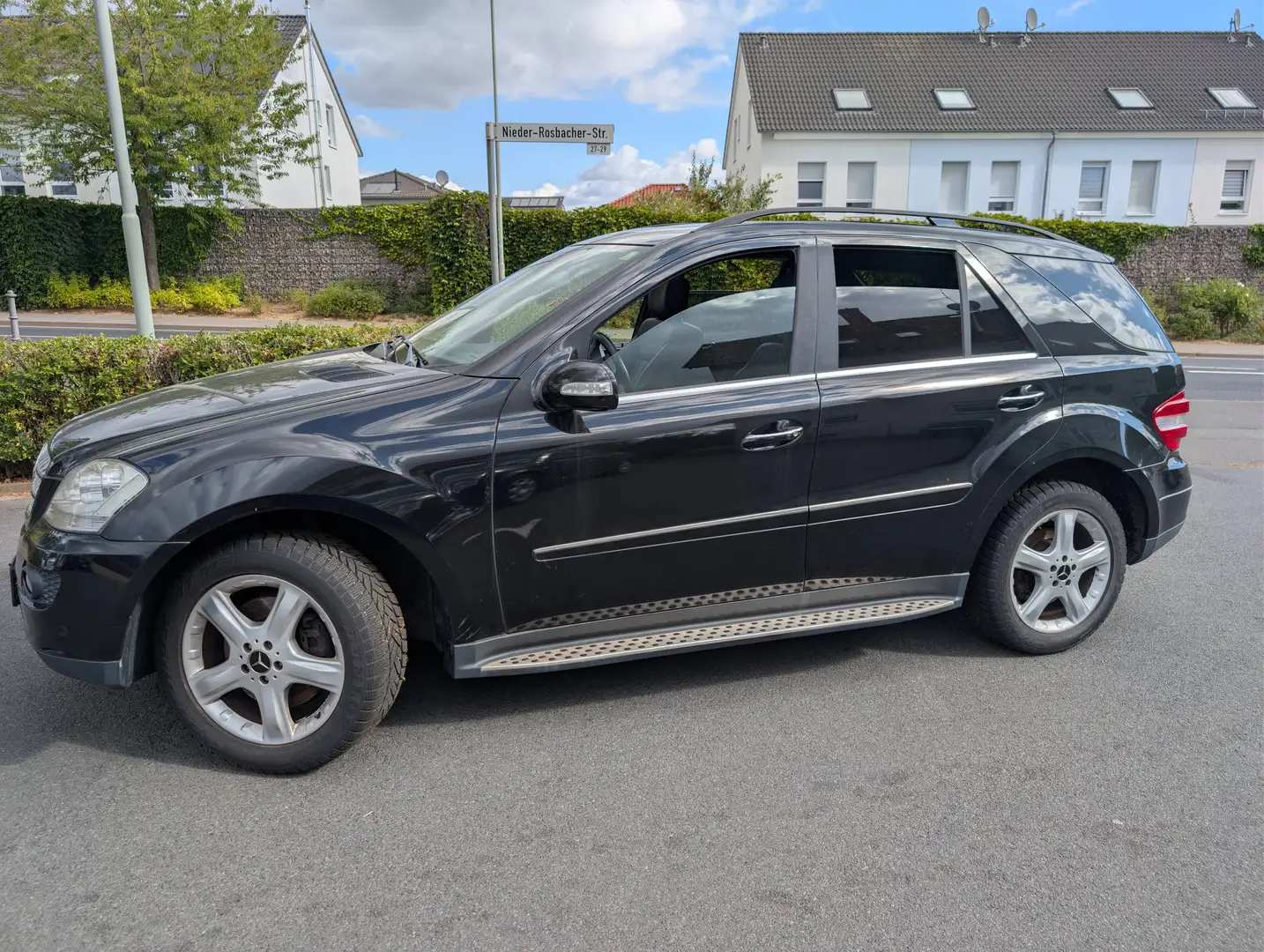 Mercedes-Benz ML 500 M-Klasse 7G-TRONIC Schwarz - 2