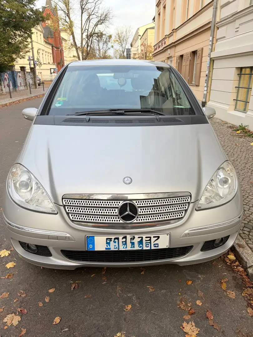Mercedes-Benz 180 A 180 CDI Silber - 1