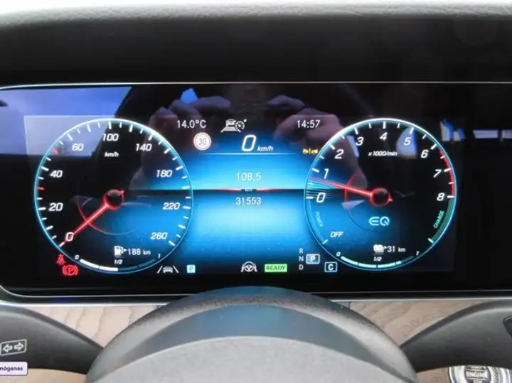 Mercedes-Benz Clase E 2022, foto 17