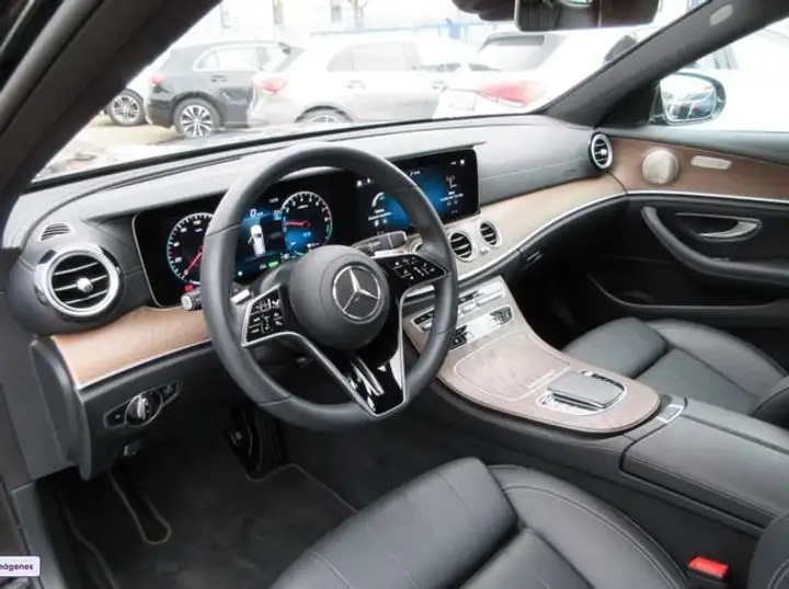 Mercedes-Benz Clase E 2022, foto 10