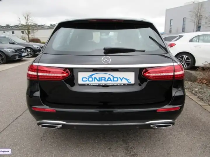 Mercedes-Benz Clase E 2022, foto 6
