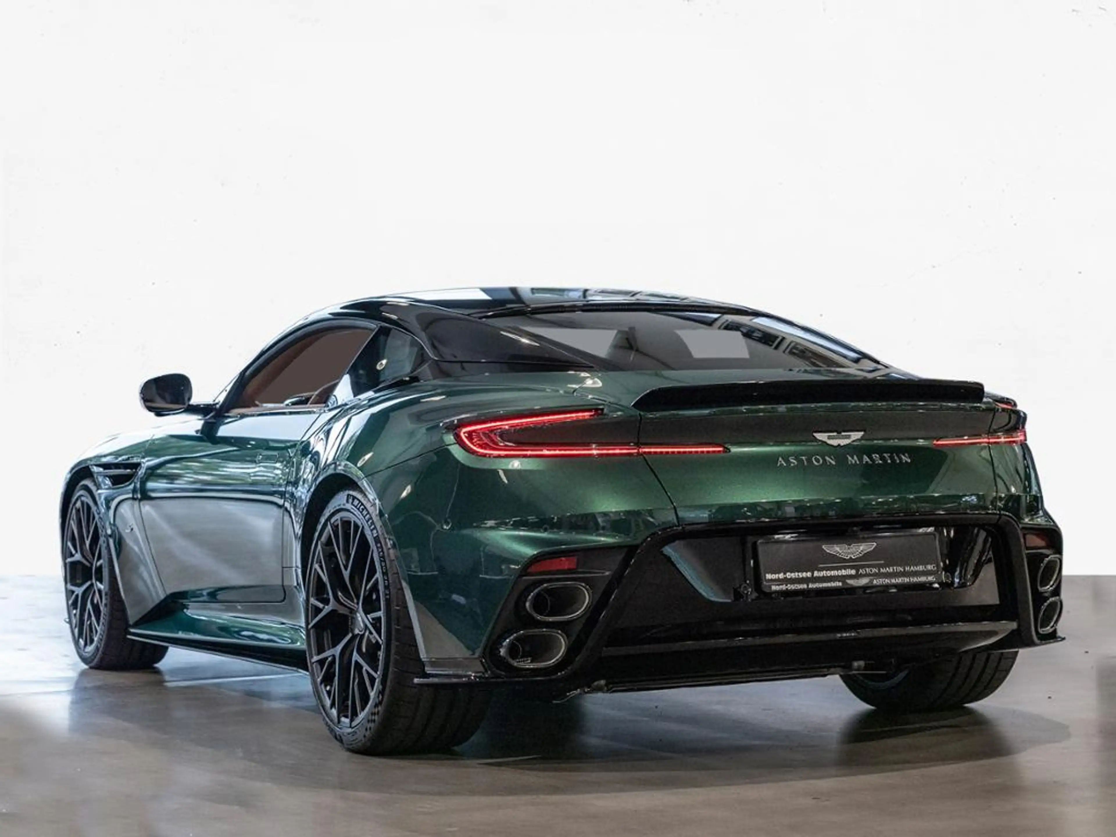 Aston Martin DB12 S Coupe Aston Martin Hamburg — photo 3