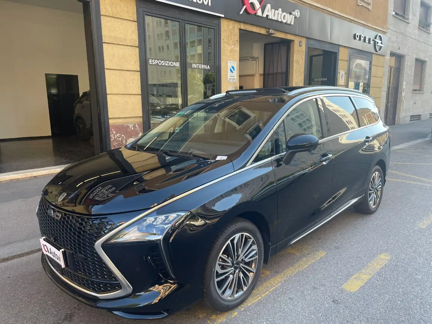 EVO Spazio 1.5 Turbo 7 Posti Schwarz - 1