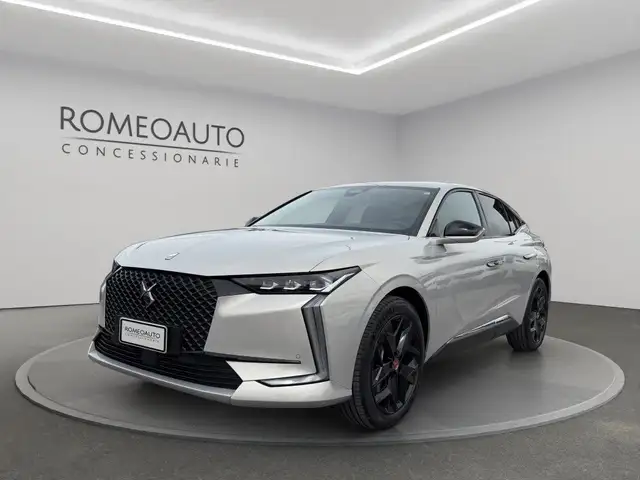 DS Automobiles DS 4 E-Tense 225 Phev Performance Line