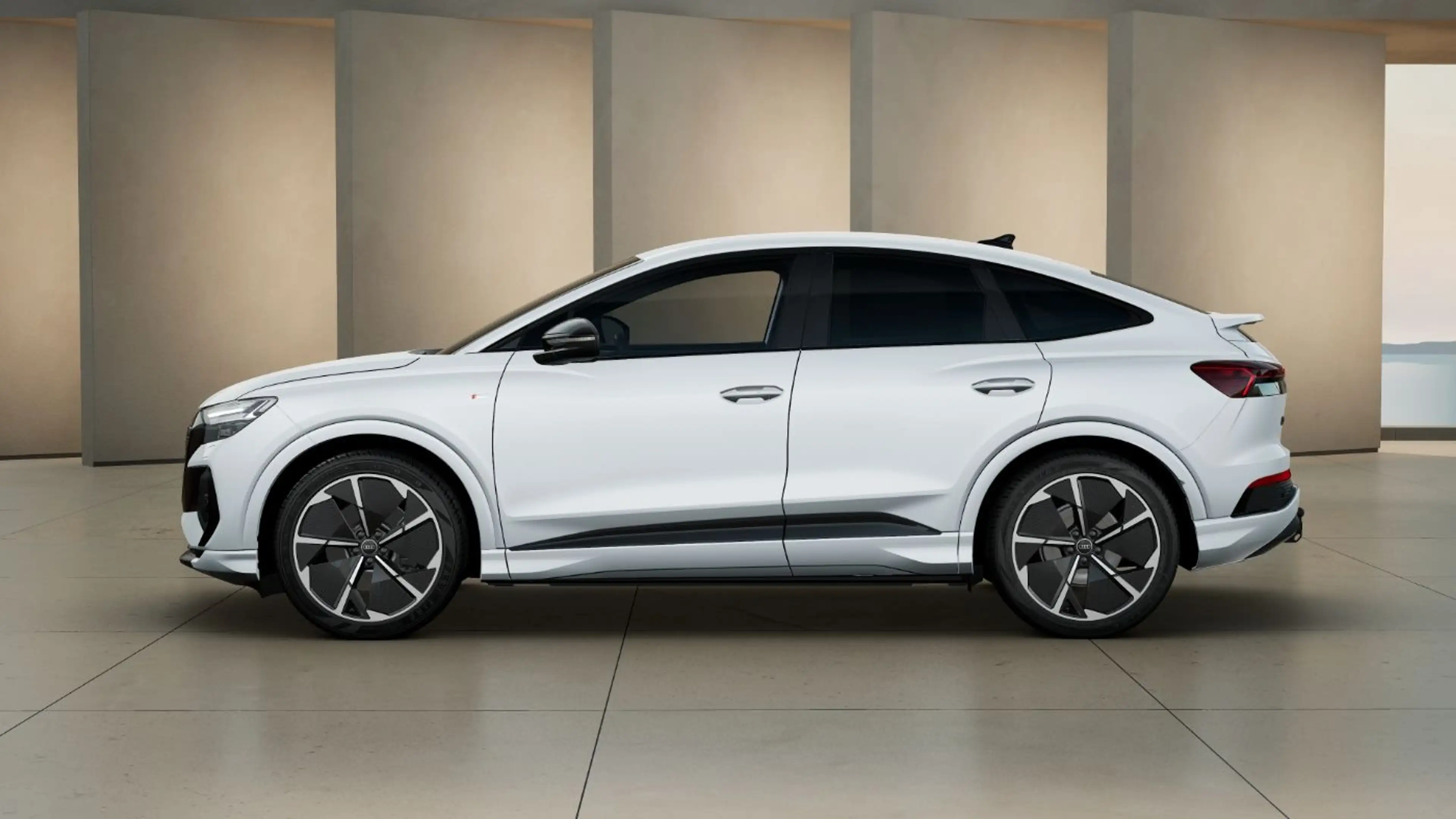 Audi Q4 e-tron Q4 Sportback e-tron 50 e-tron quattro 220 kW AHK S — photo 4
