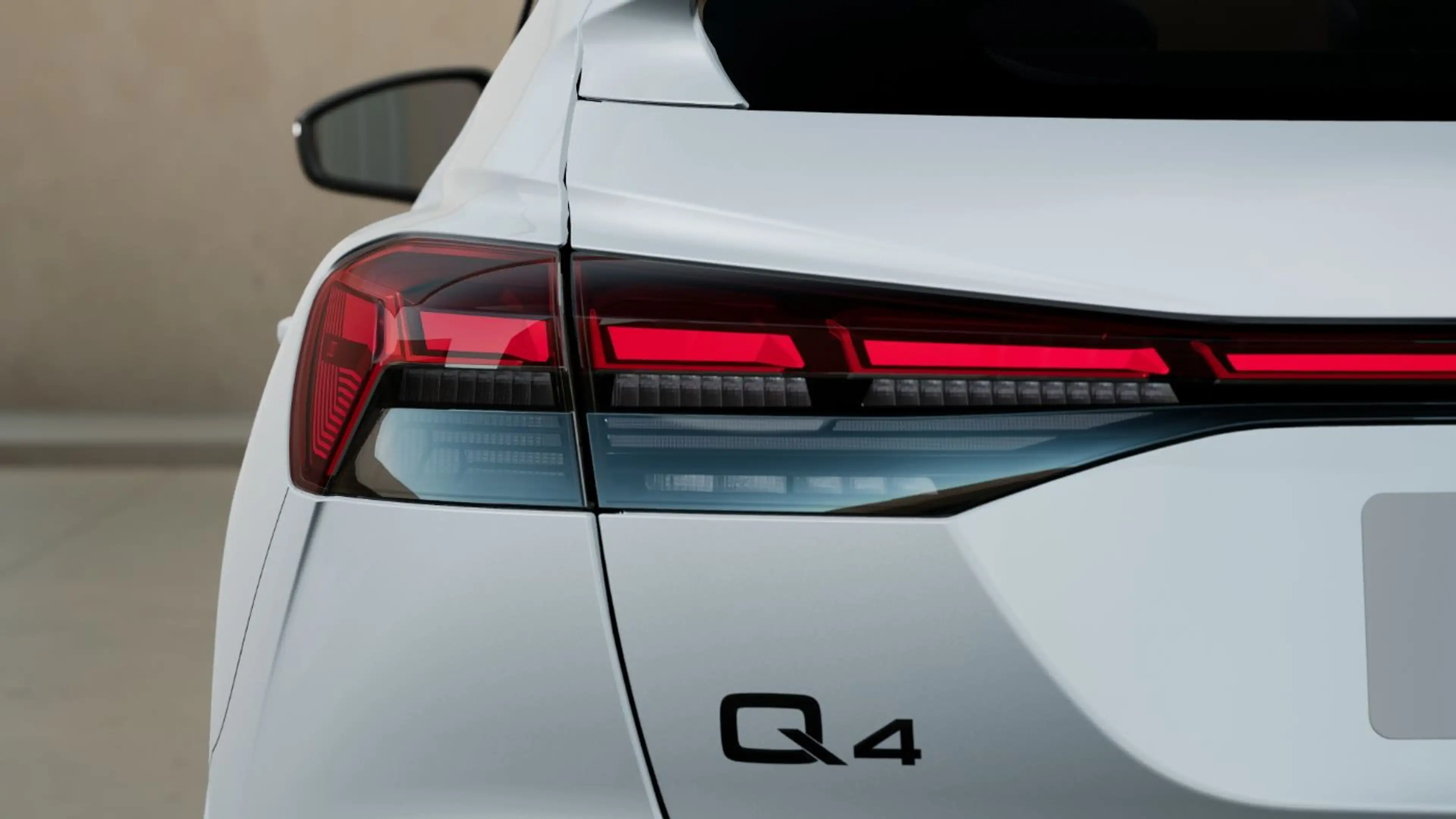 Audi Q4 e-tron Q4 Sportback e-tron 50 e-tron quattro 220 kW AHK S — photo 8