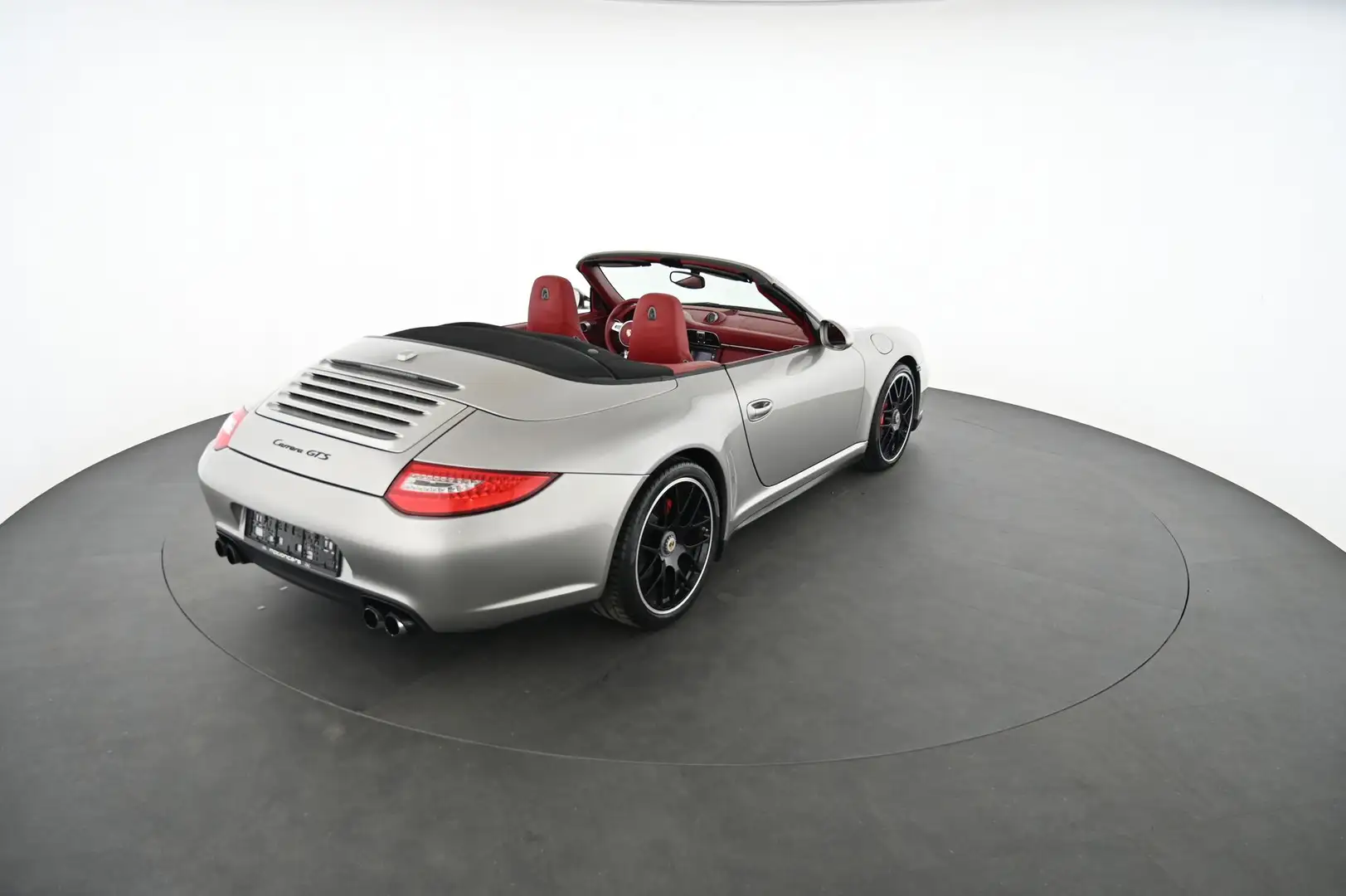 Porsche 997 911 3.8 GTS Cabrio EXP € 110.480,- Silber - 2