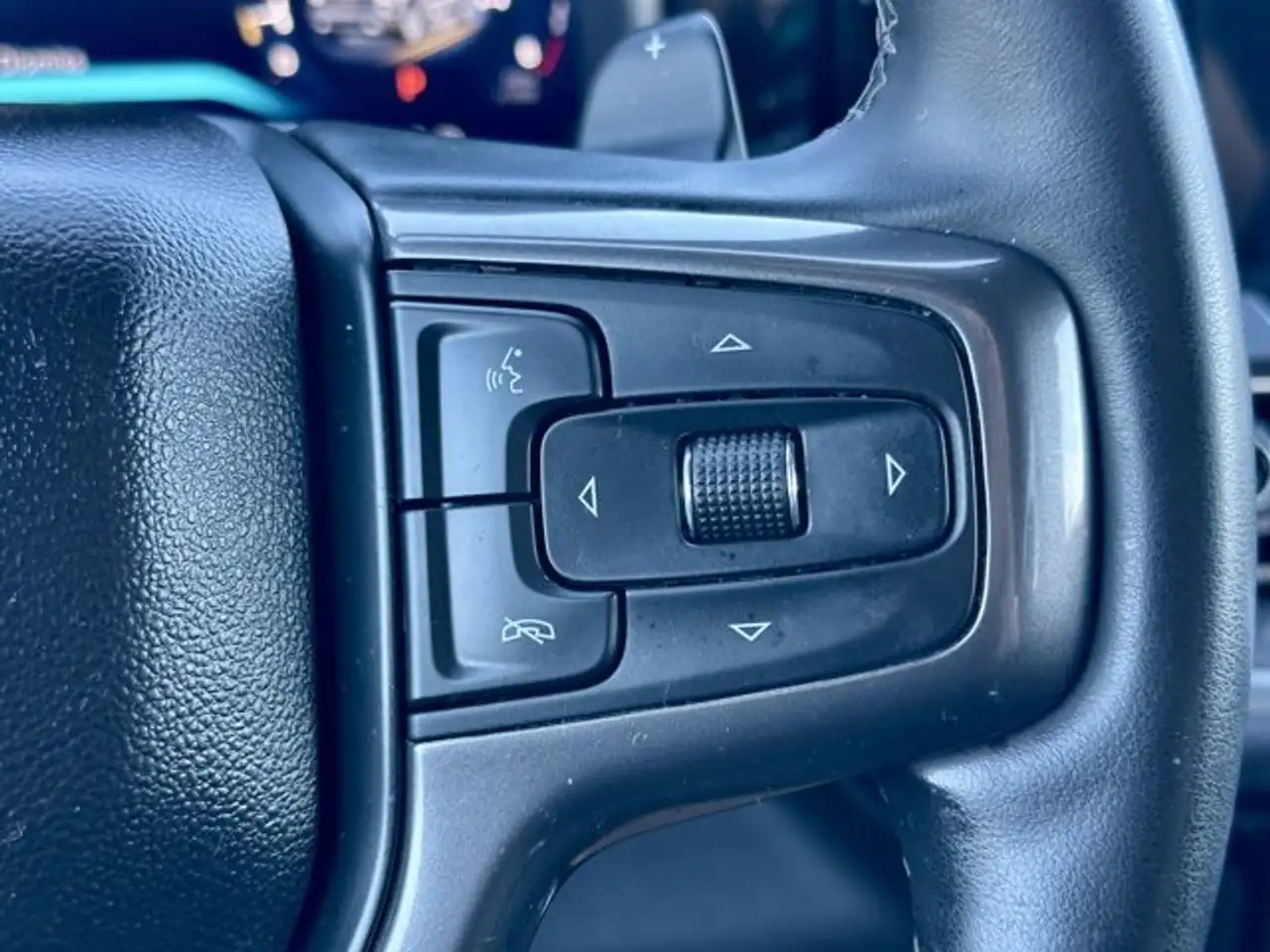 Chevrolet Silverado 1500 снимка Chevrolet Silverado 1500