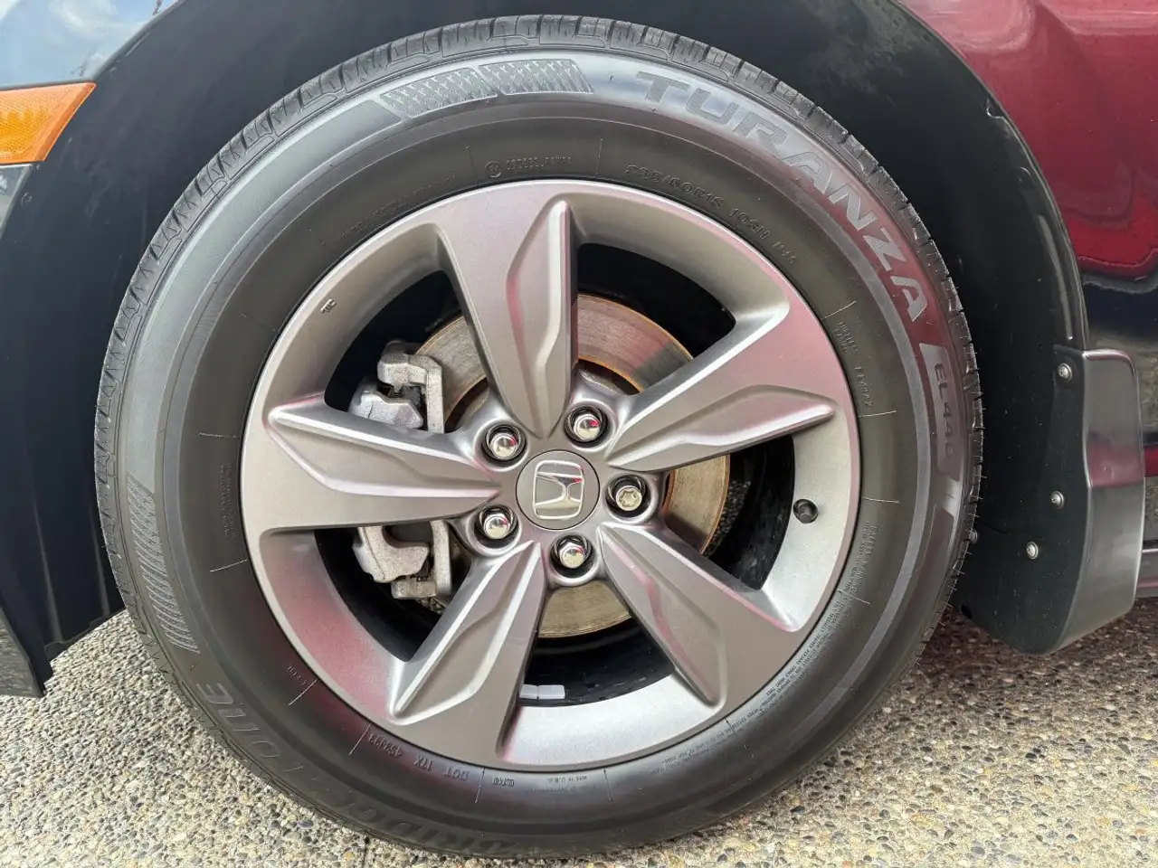 Honda Odyssey снимка Honda Odyssey