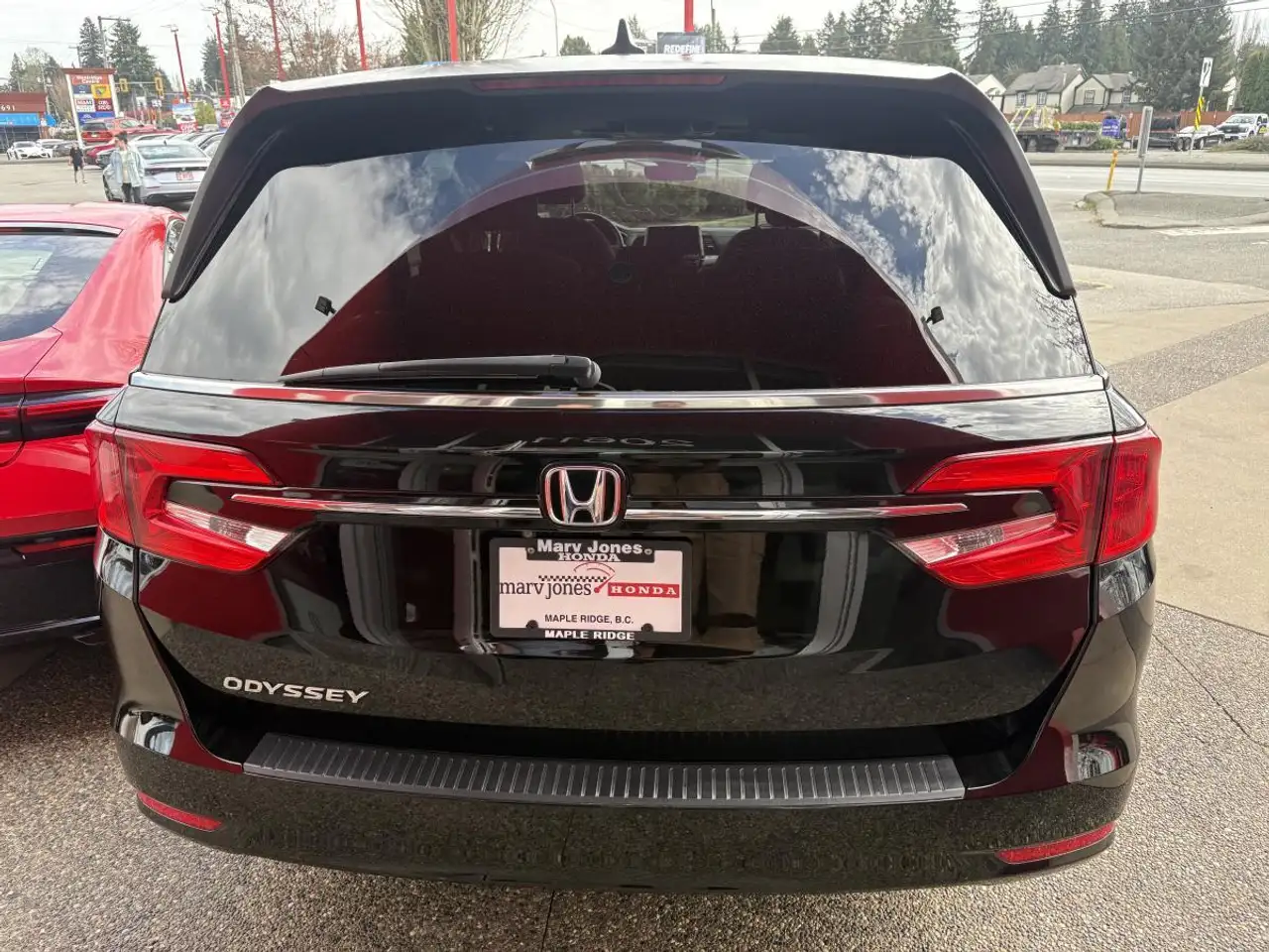 Honda Odyssey снимка Honda Odyssey