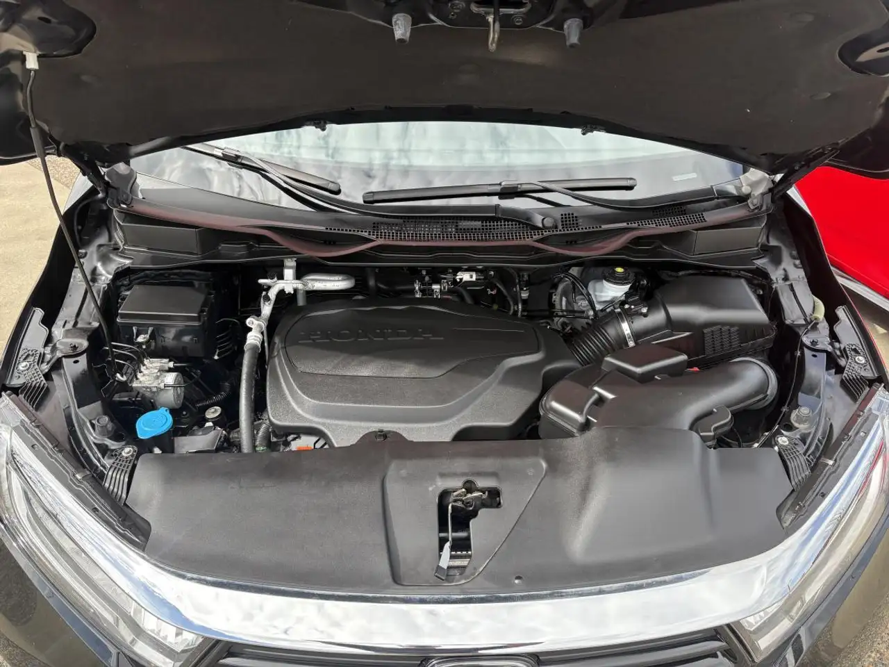 Honda Odyssey снимка Honda Odyssey