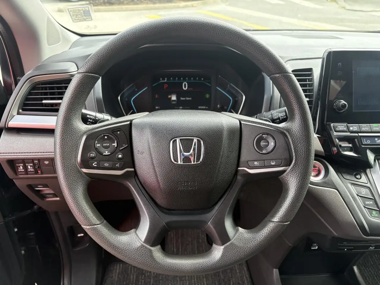 Honda Odyssey снимка Honda Odyssey