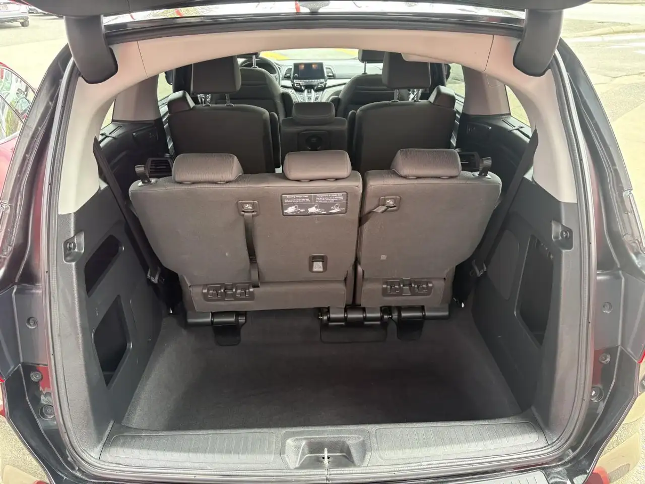Honda Odyssey снимка Honda Odyssey