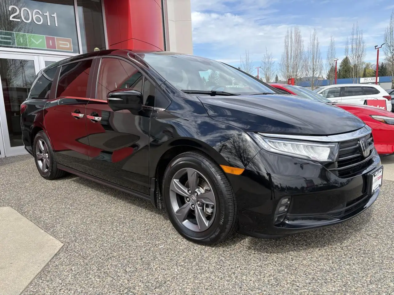 Honda Odyssey снимка Honda Odyssey
