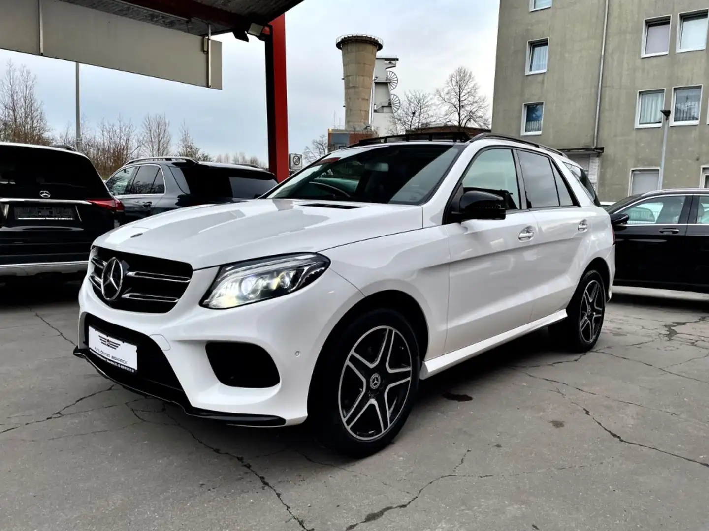 Mercedes-Benz GLE 350 d 4Matic*AMG-LINE*PANO*360°*LED*NIGHT-PA White - 1