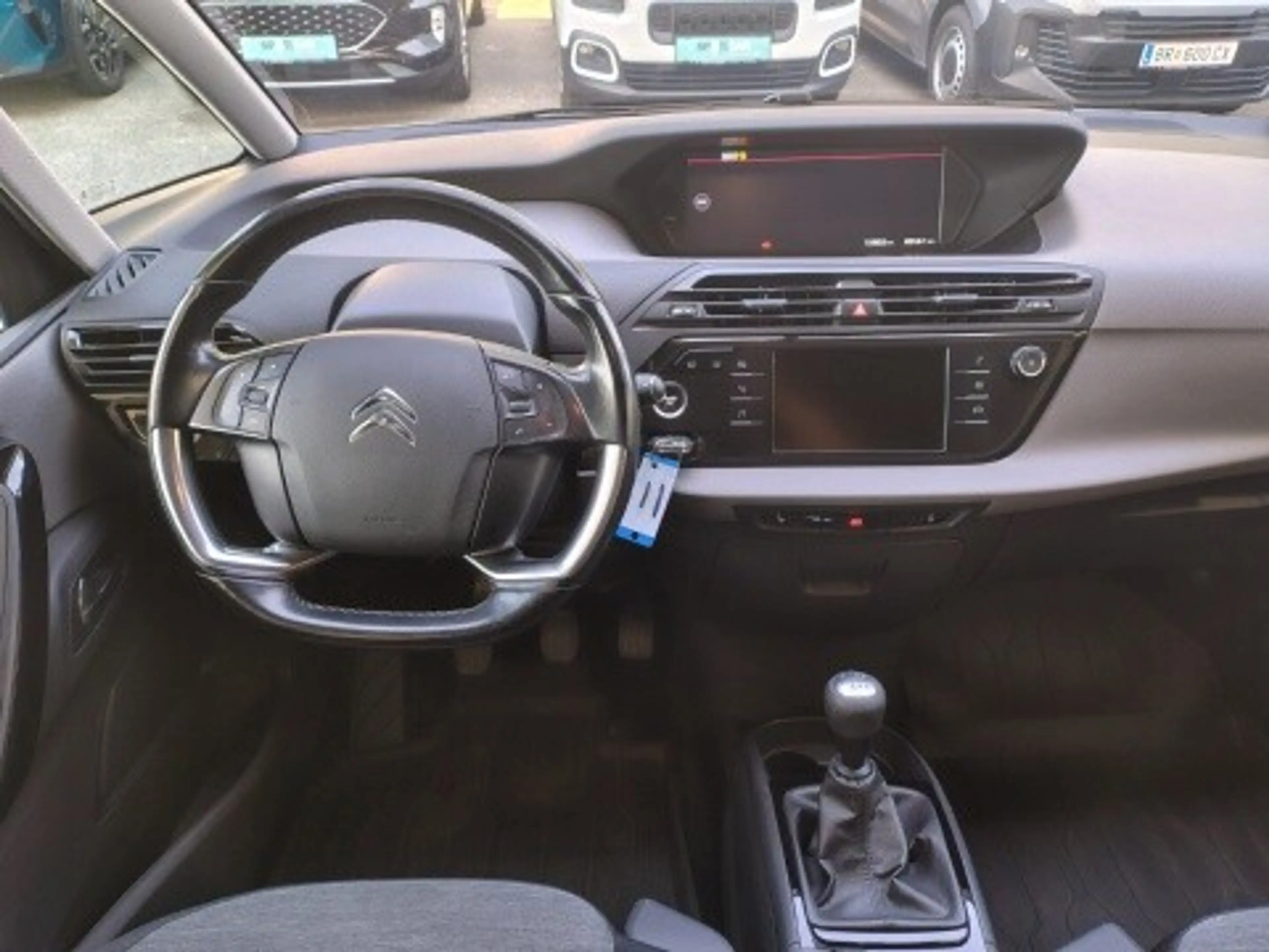 Citroen C4 Picasso BlueHDi 120 S&S Feel Edition — photo 9