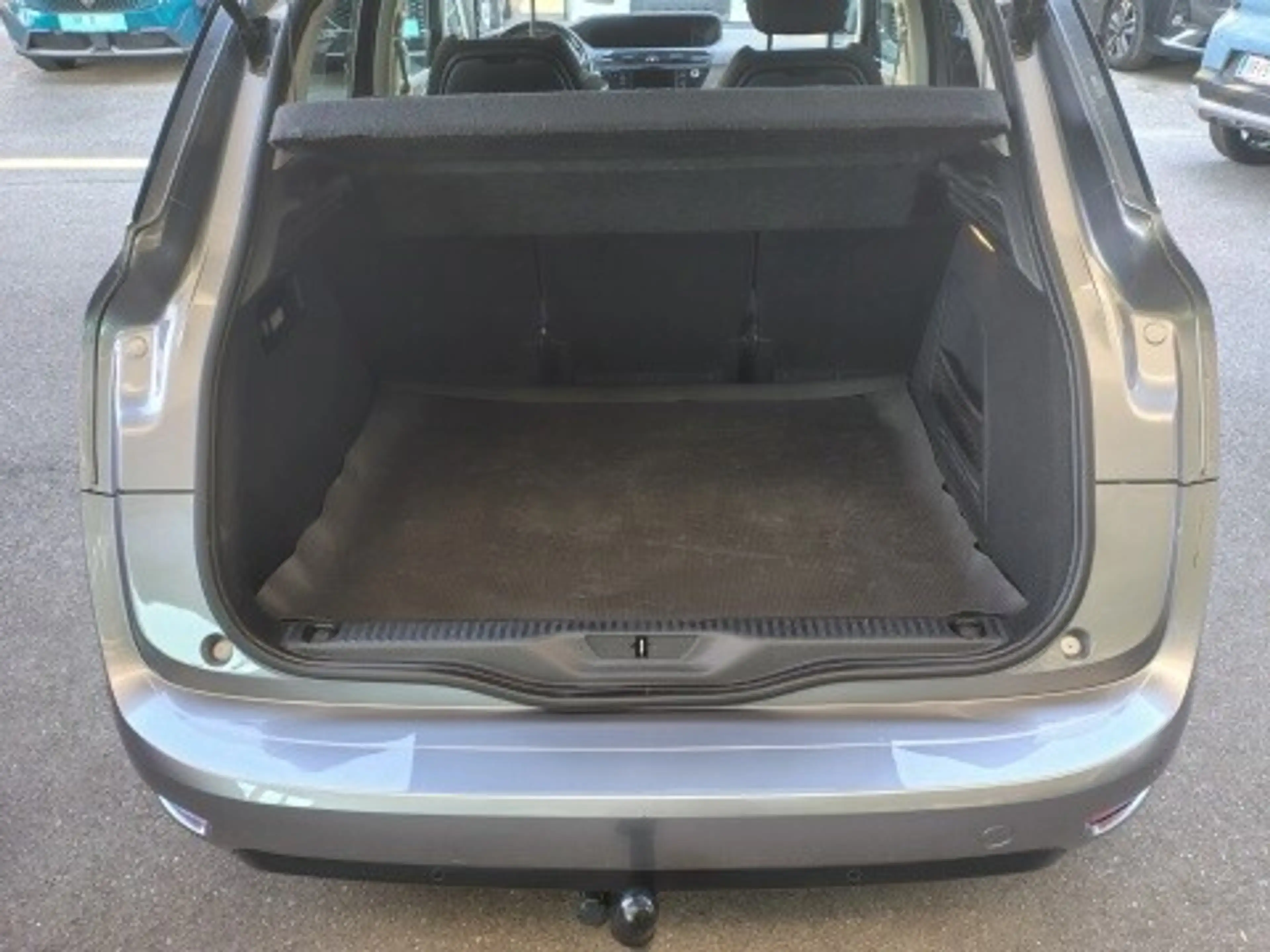 Citroen C4 Picasso BlueHDi 120 S&S Feel Edition — photo 7