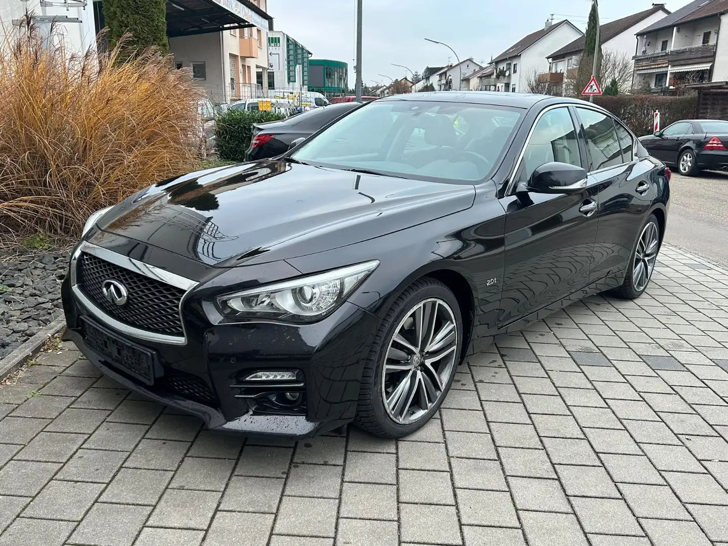 Infiniti Q50 2.0 Turbo Sport Tech EURO 5 Voll Ausstaung Schwarz - 2