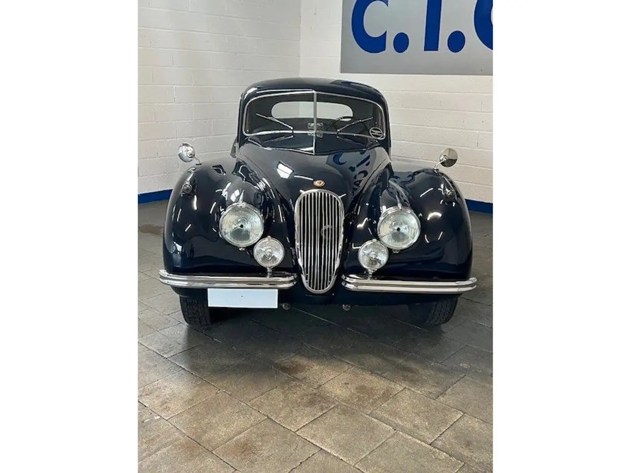Jaguar XK 120 FHC - TOP, foto 2